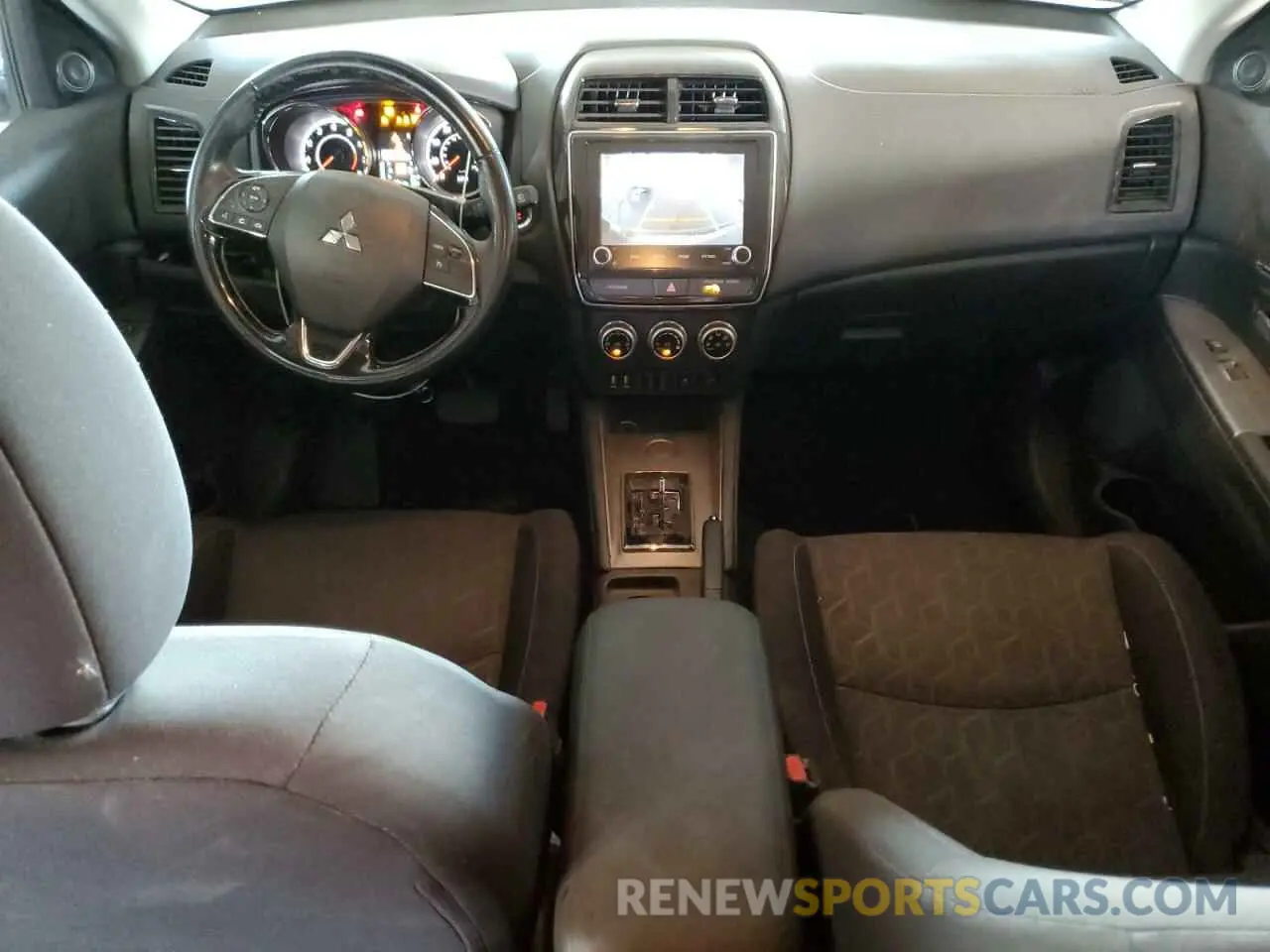 8 fotografías del automóvil dañado JA4APVAU5MU010238 MITSUBISHI OUTLANDER 2021