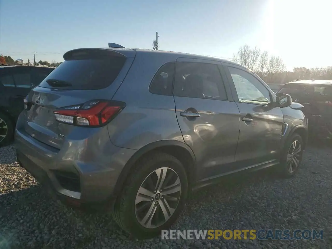 3 fotografías del automóvil dañado JA4APVAU5MU012930 MITSUBISHI OUTLANDER 2021
