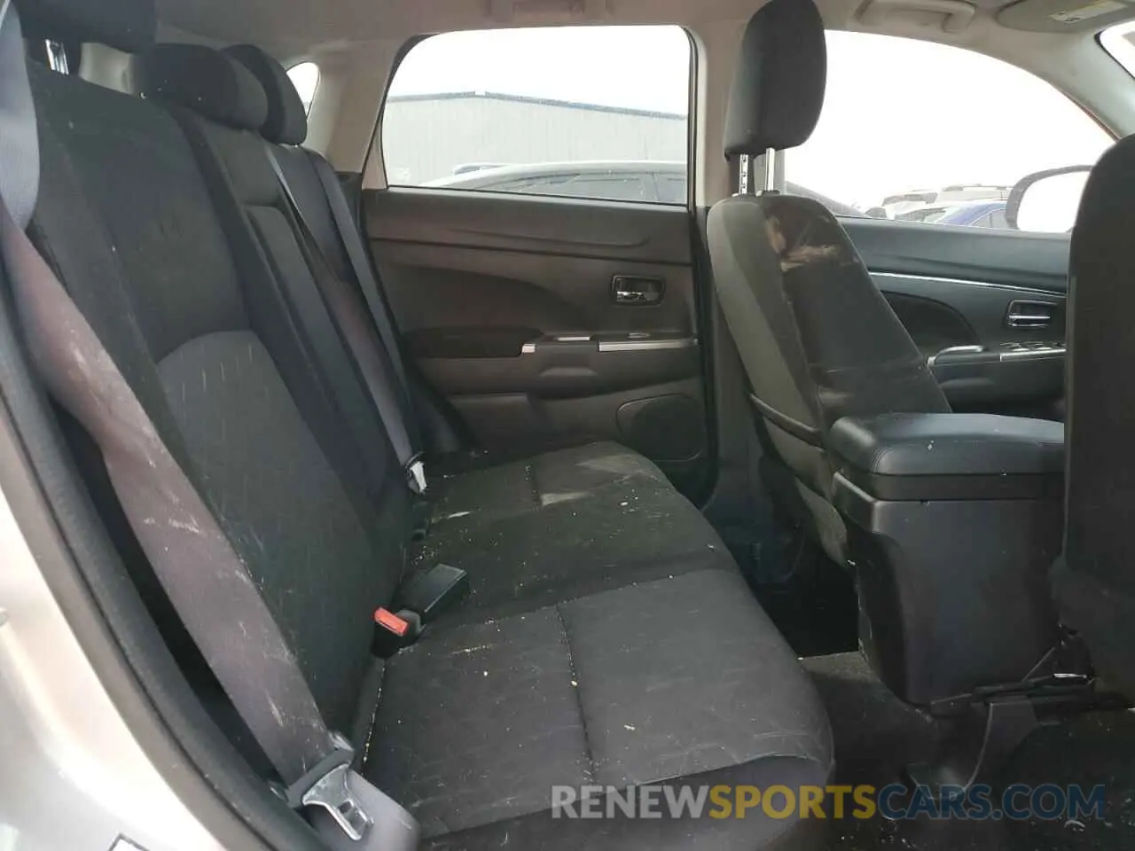 11 fotografías del automóvil dañado JA4APVAU9MU018178 MITSUBISHI OUTLANDER 2021
