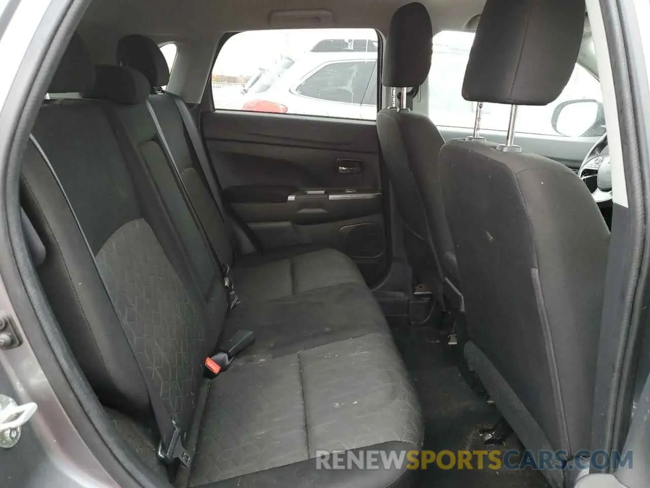 11 fotografías del automóvil dañado JA4ARUAU0MU021040 MITSUBISHI OUTLANDER 2021