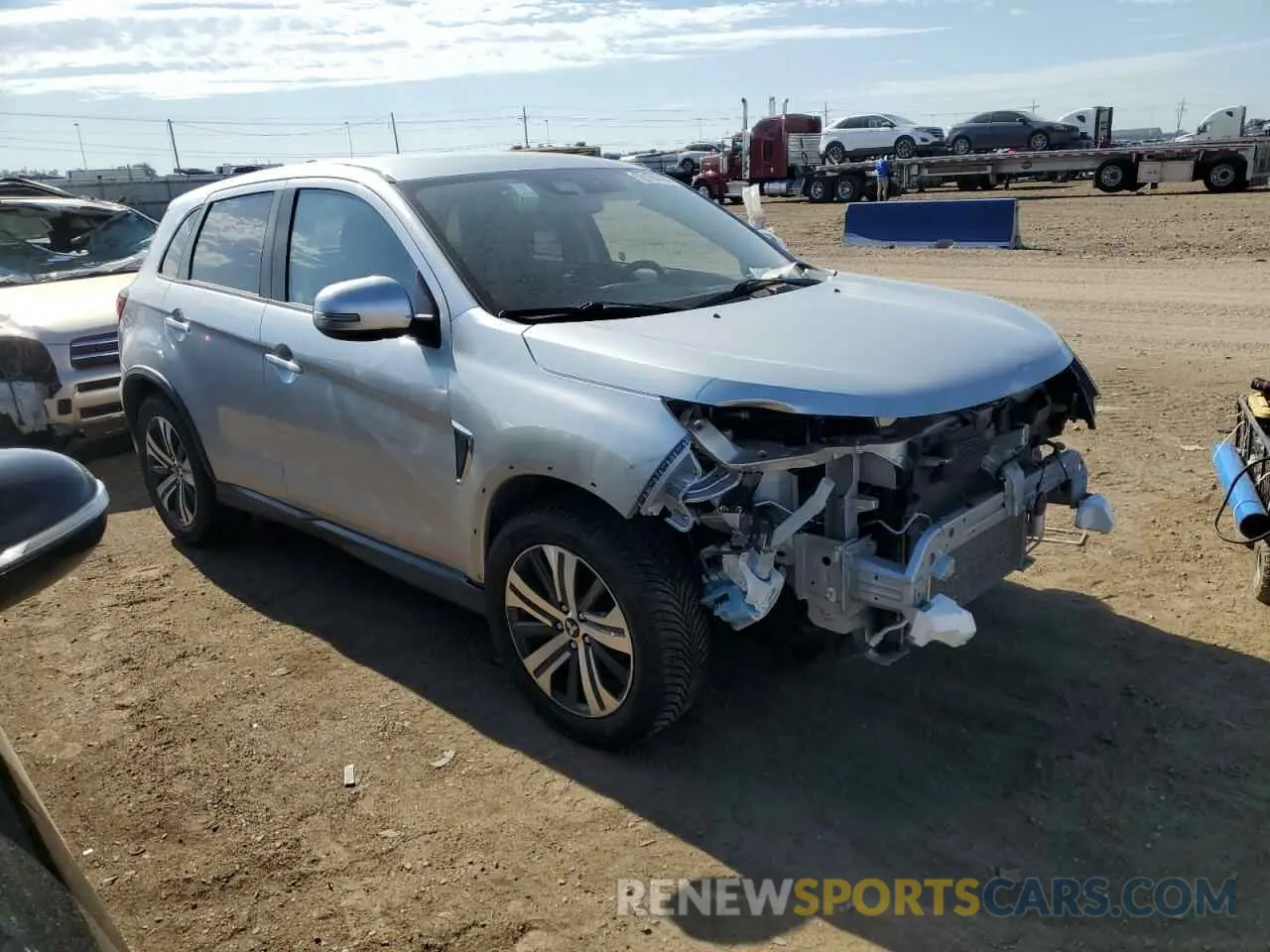 4 fotografías del automóvil dañado JA4ARUAU5MU017808 MITSUBISHI OUTLANDER 2021