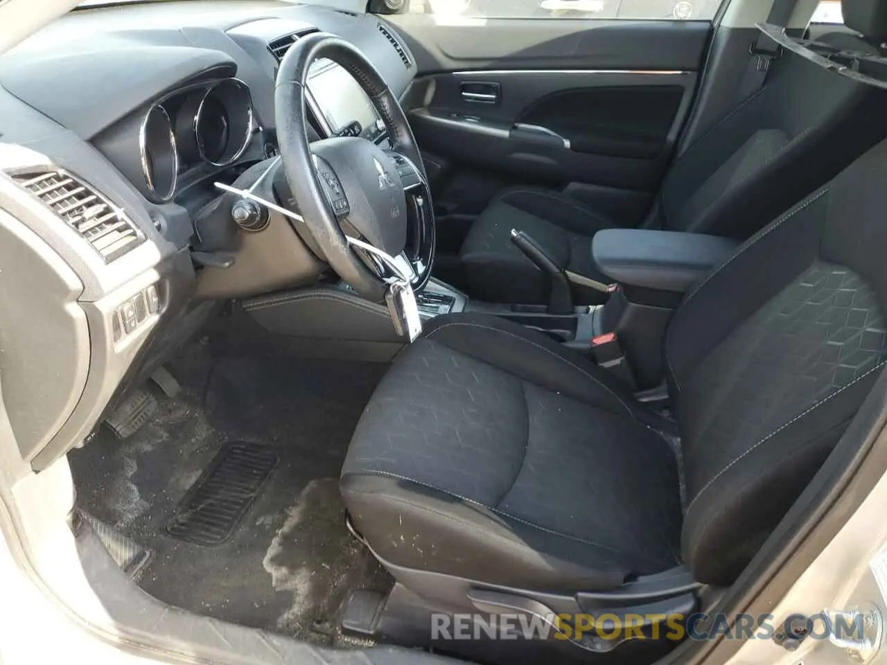7 fotografías del automóvil dañado JA4ARUAU5MU017808 MITSUBISHI OUTLANDER 2021