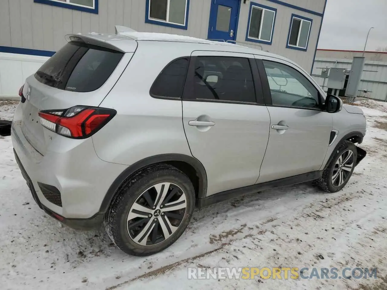 3 fotografías del automóvil dañado JA4ARUAU7MU026557 MITSUBISHI OUTLANDER 2021