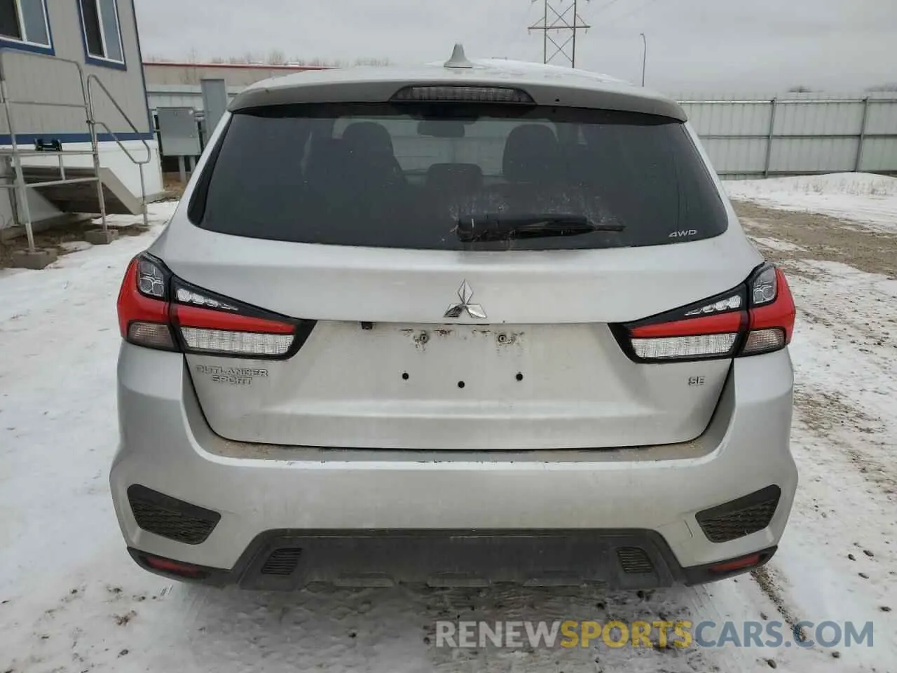 6 fotografías del automóvil dañado JA4ARUAU7MU026557 MITSUBISHI OUTLANDER 2021