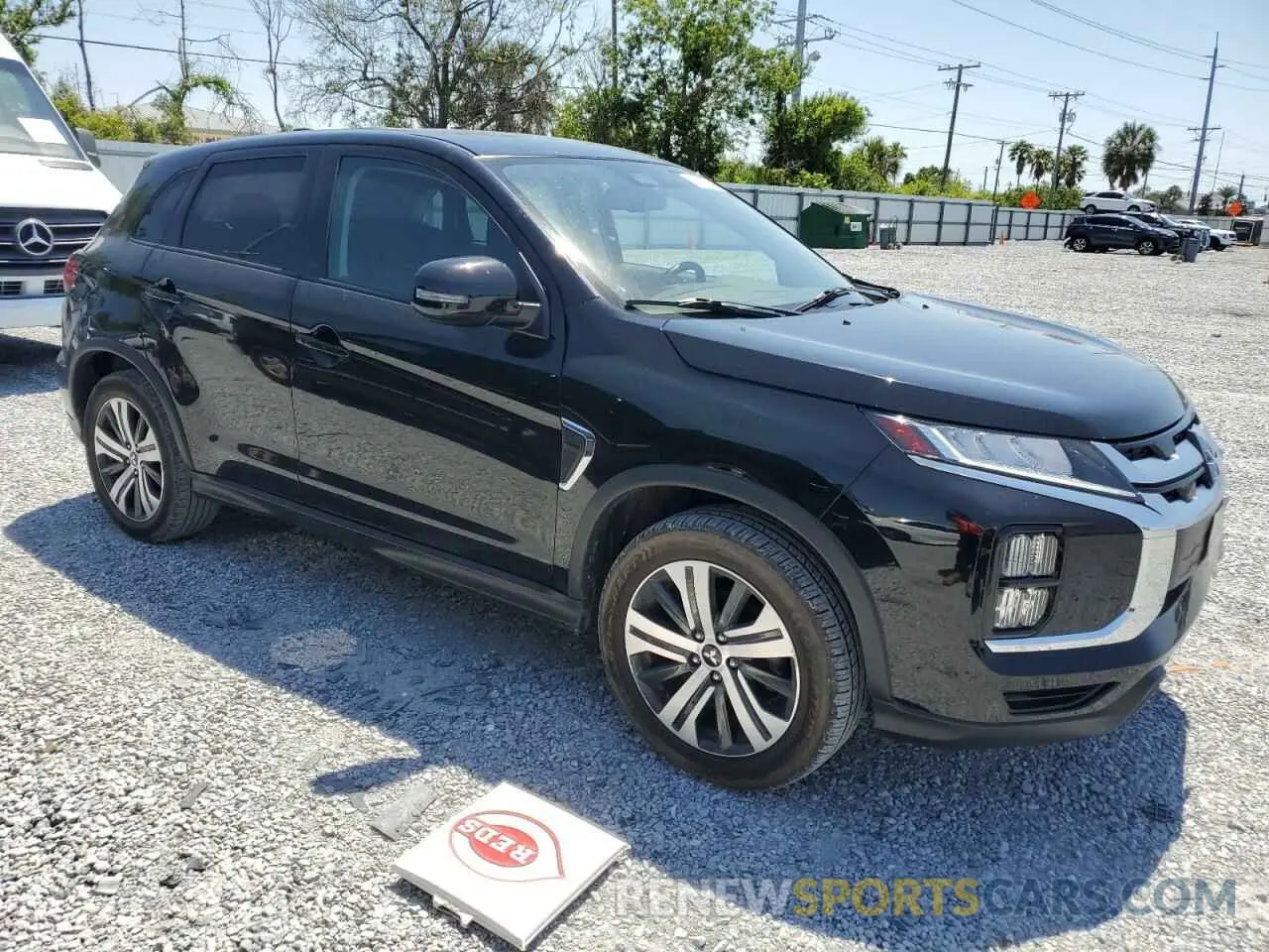 4 fotografías del automóvil dañado JA4ARUAU8MU017365 MITSUBISHI OUTLANDER 2021