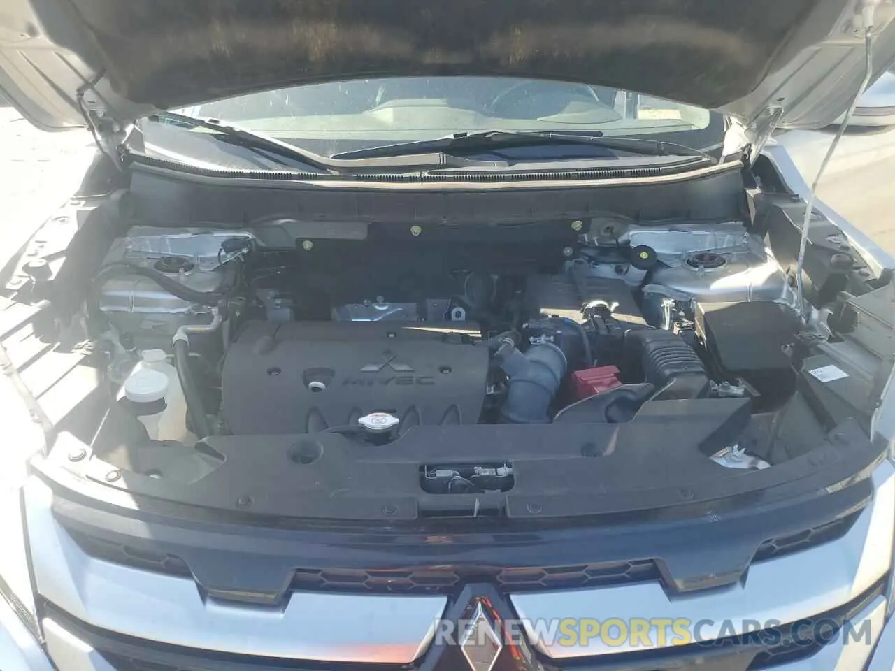 12 fotografías del automóvil dañado JA4ARUAU9MU019948 MITSUBISHI OUTLANDER 2021