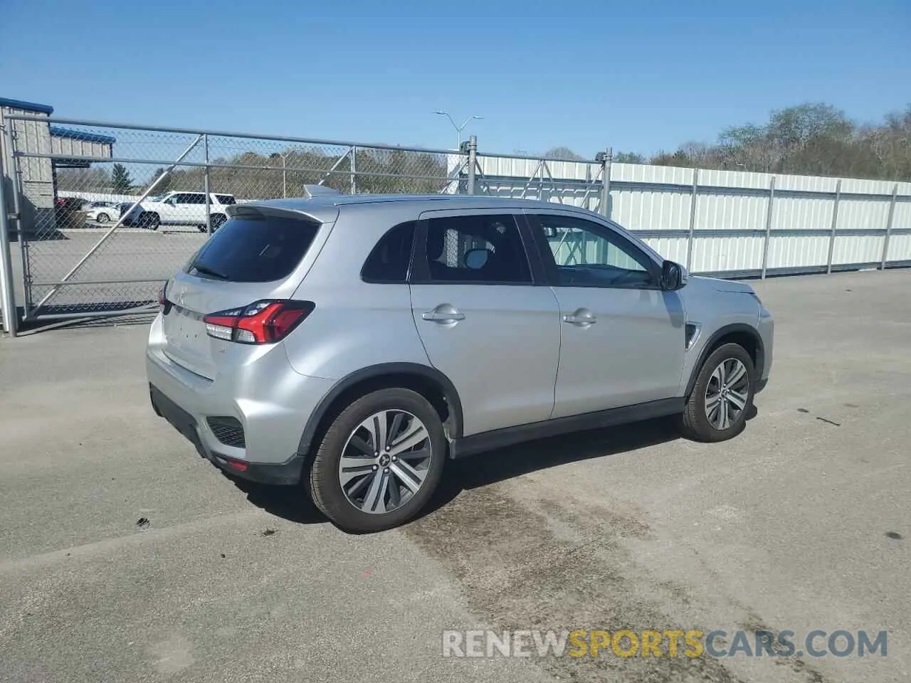 3 fotografías del automóvil dañado JA4ARUAU9MU019948 MITSUBISHI OUTLANDER 2021