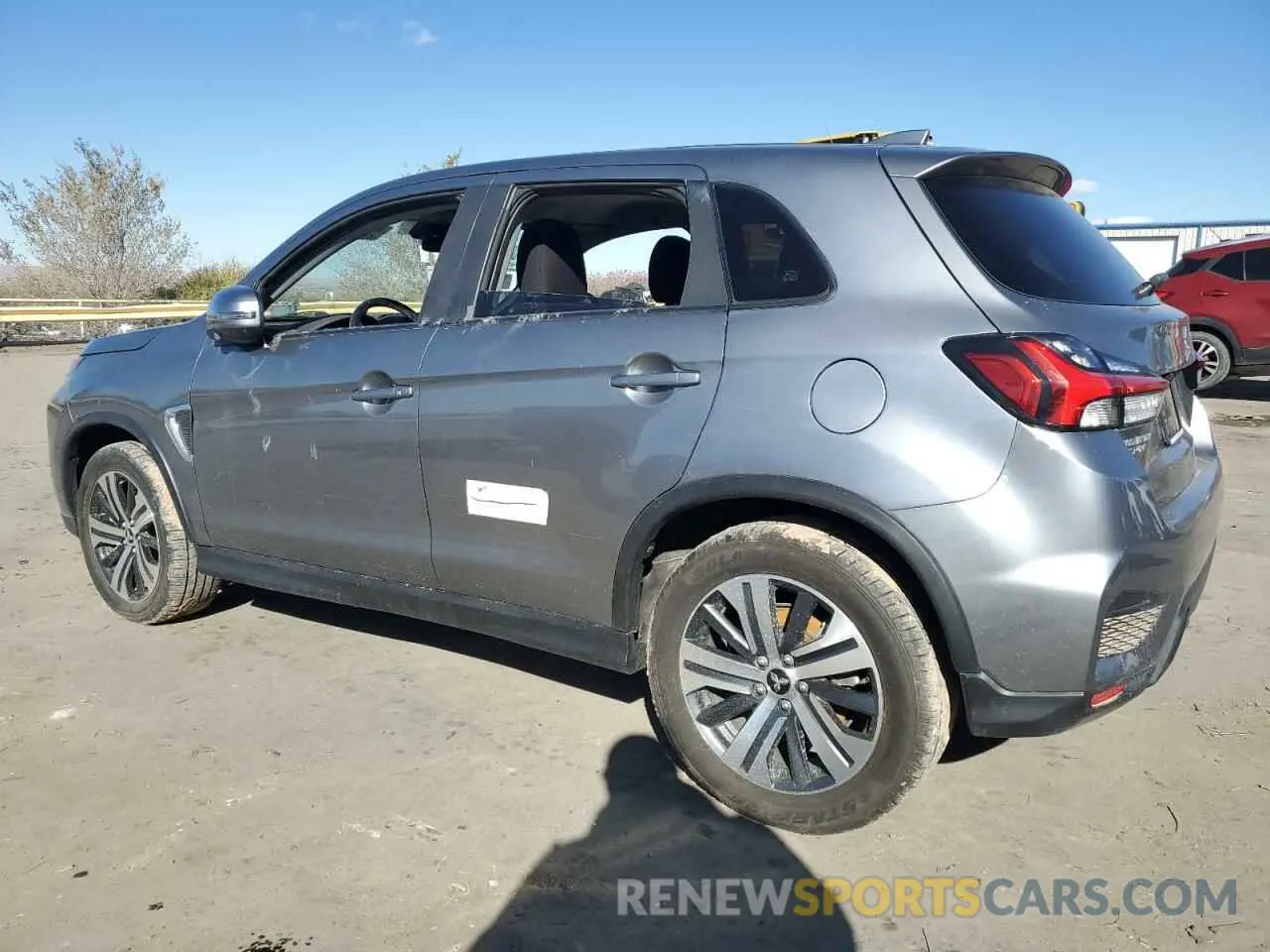 2 fotografías del automóvil dañado JA4ARUAU9MU023112 MITSUBISHI OUTLANDER 2021