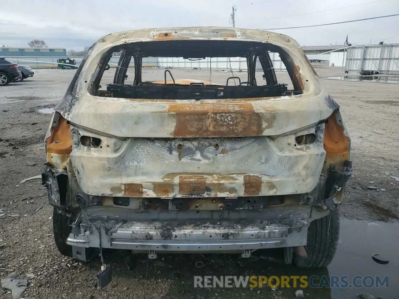 6 fotografías del automóvil dañado JA4ARUAUXMU022826 MITSUBISHI OUTLANDER 2021