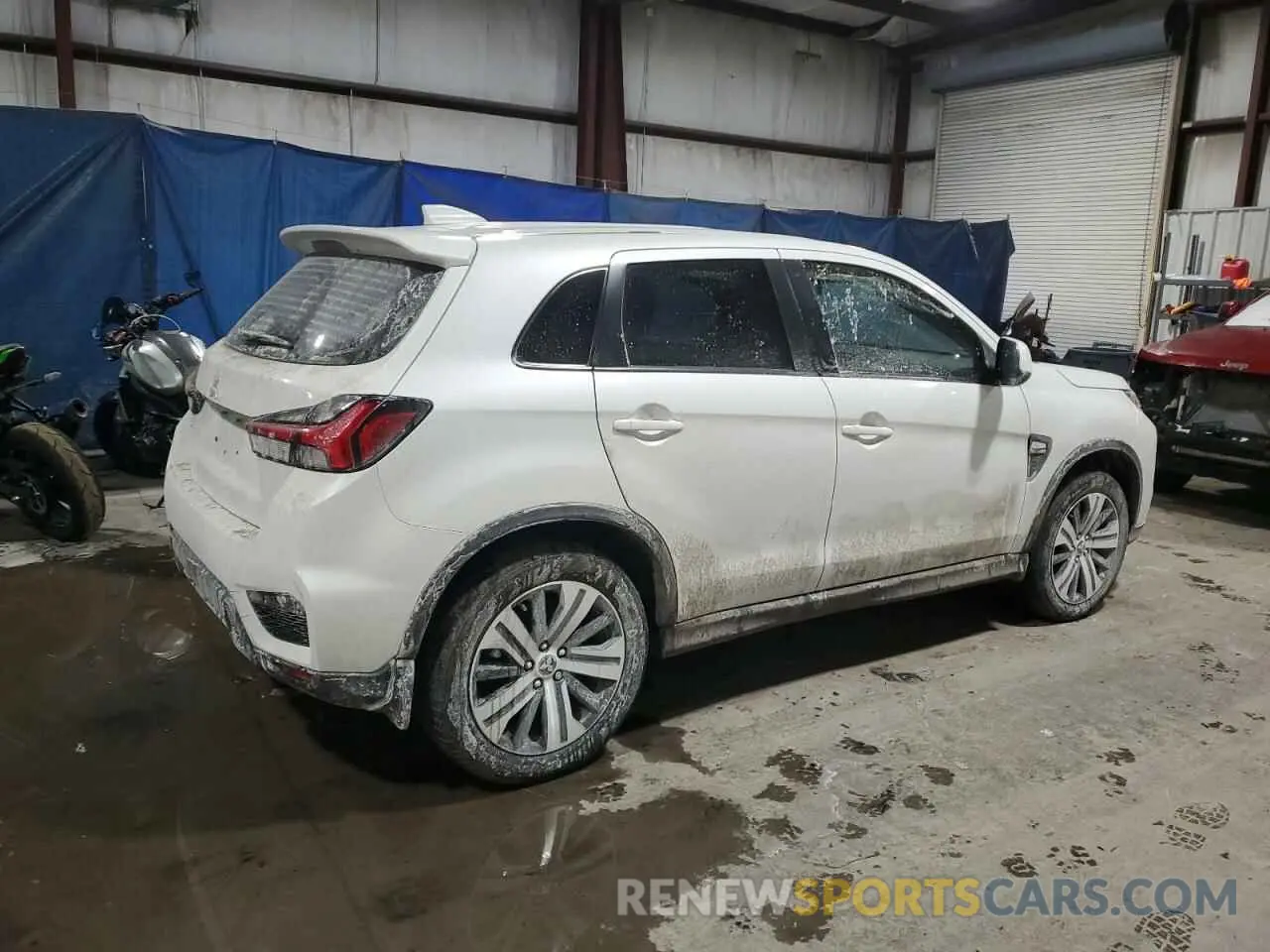 3 fotografías del automóvil dañado JA4ARUAUXMU031915 MITSUBISHI OUTLANDER 2021