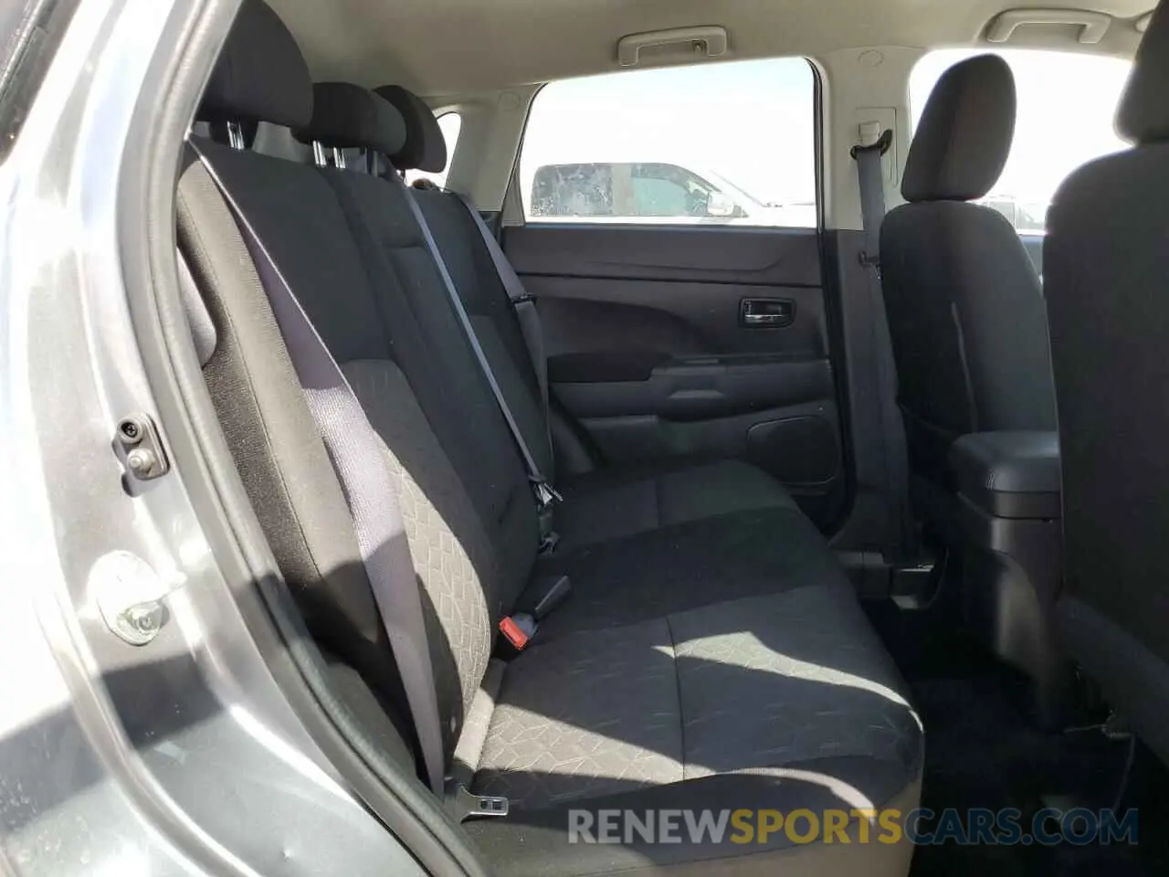11 fotografías del automóvil dañado JA4APUAU1NU015965 MITSUBISHI OUTLANDER 2022