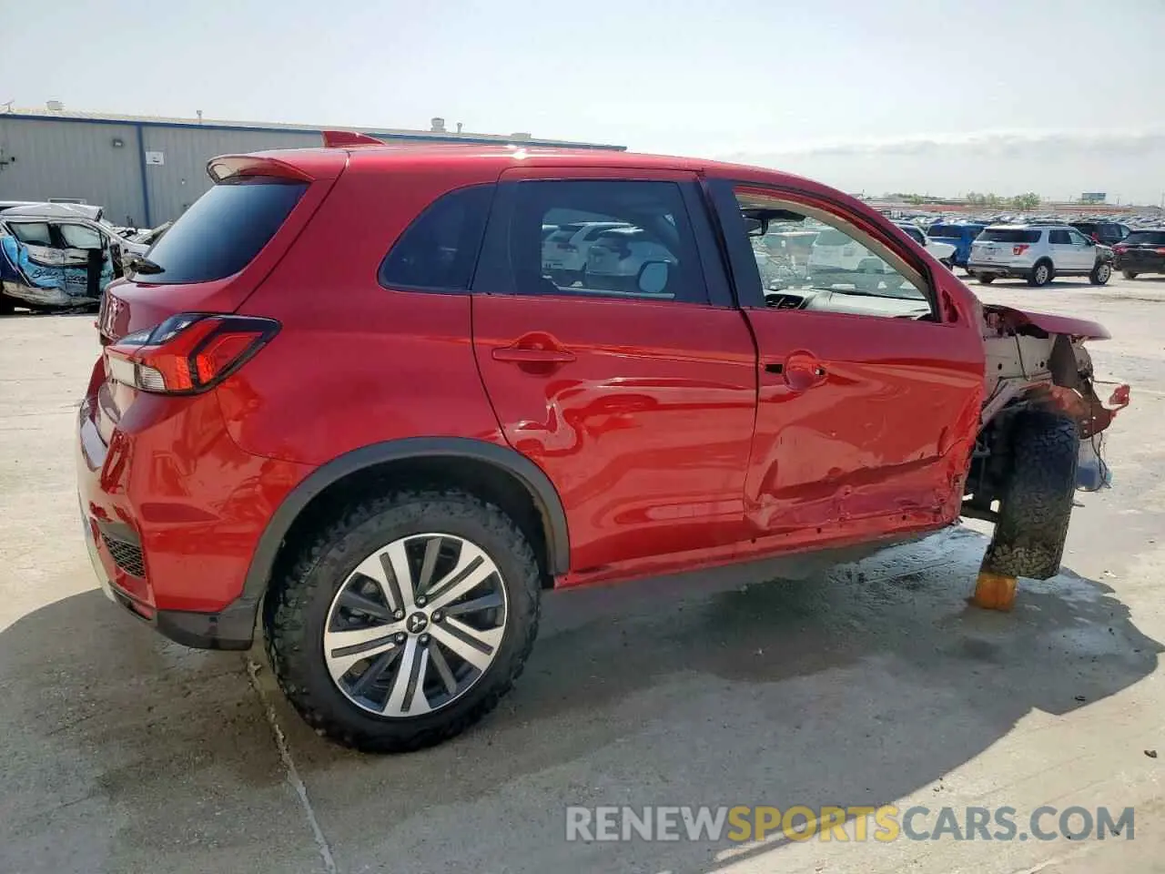 3 fotografías del automóvil dañado JA4APUAU4NU012851 MITSUBISHI OUTLANDER 2022