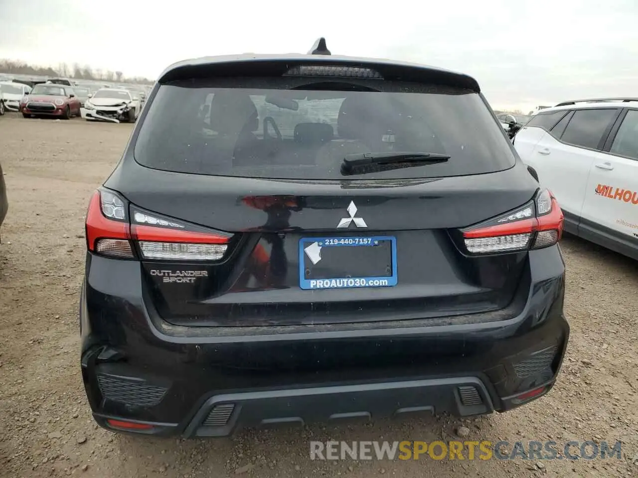 6 fotografías del automóvil dañado JA4APUAUXNU002972 MITSUBISHI OUTLANDER 2022