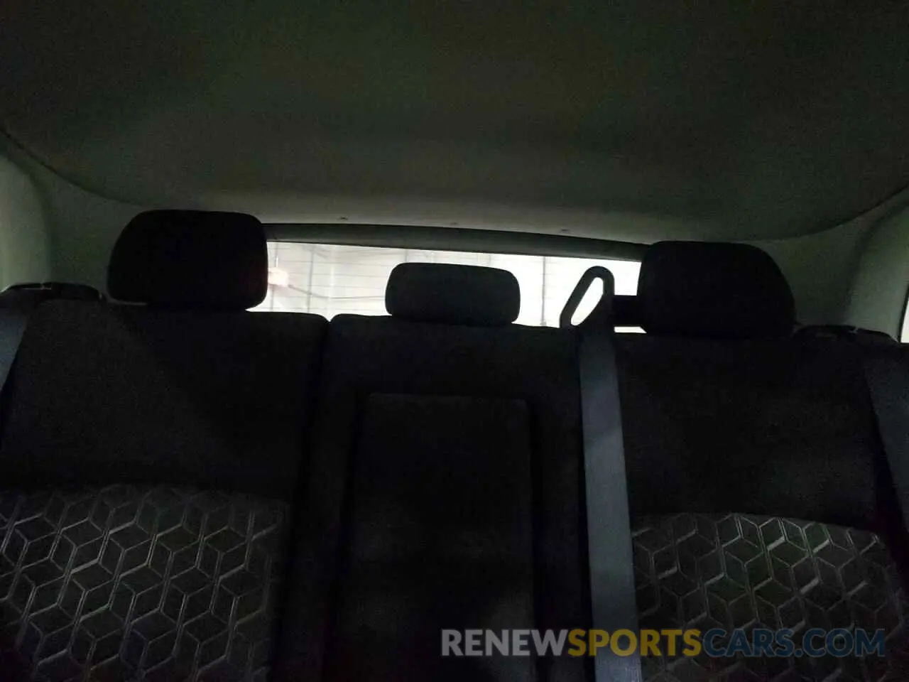 10 fotografías del automóvil dañado JA4APUAUXNU018587 MITSUBISHI OUTLANDER 2022