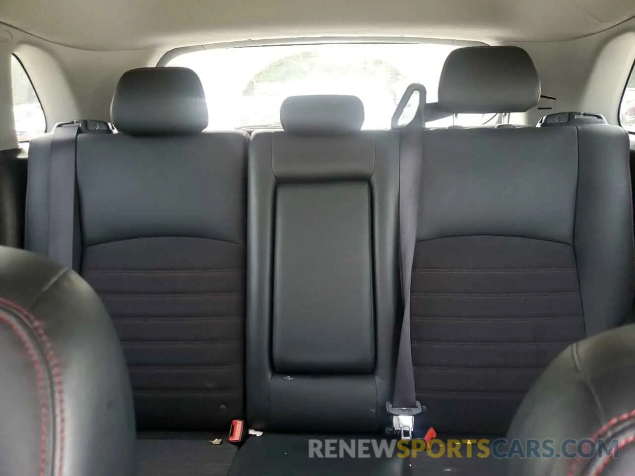 10 fotografías del automóvil dañado JA4APVAU5NU024156 MITSUBISHI OUTLANDER 2022