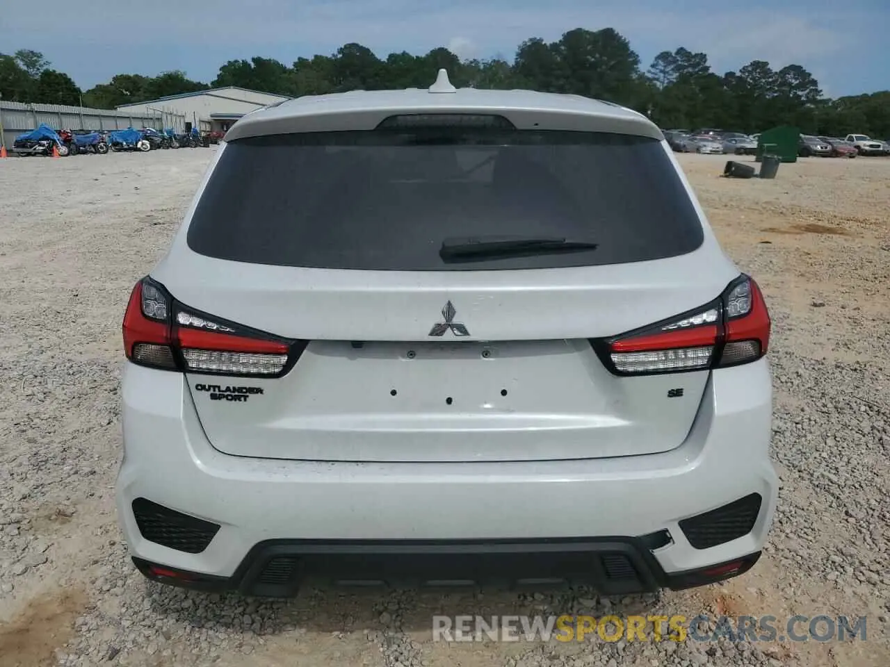 6 fotografías del automóvil dañado JA4APVAU5NU024156 MITSUBISHI OUTLANDER 2022