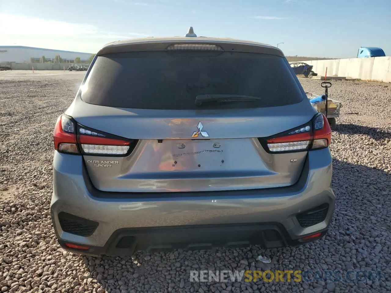 6 fotografías del automóvil dañado JA4APVAUXNU007952 MITSUBISHI OUTLANDER 2022