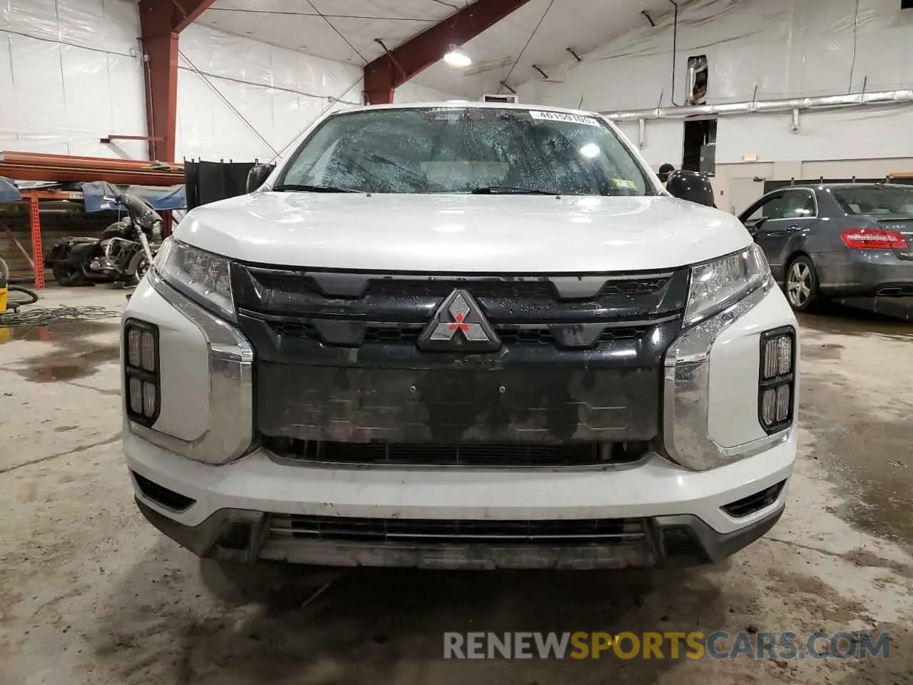 5 fotografías del automóvil dañado JA4ARUAU0NU015742 MITSUBISHI OUTLANDER 2022