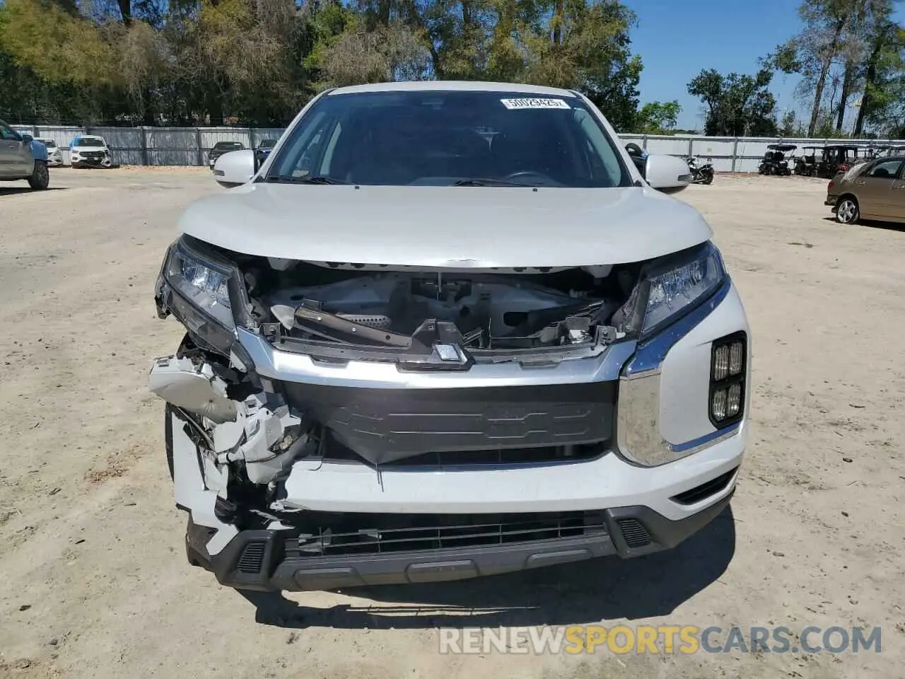 5 fotografías del automóvil dañado JA4ARUAU3NU006873 MITSUBISHI OUTLANDER 2022