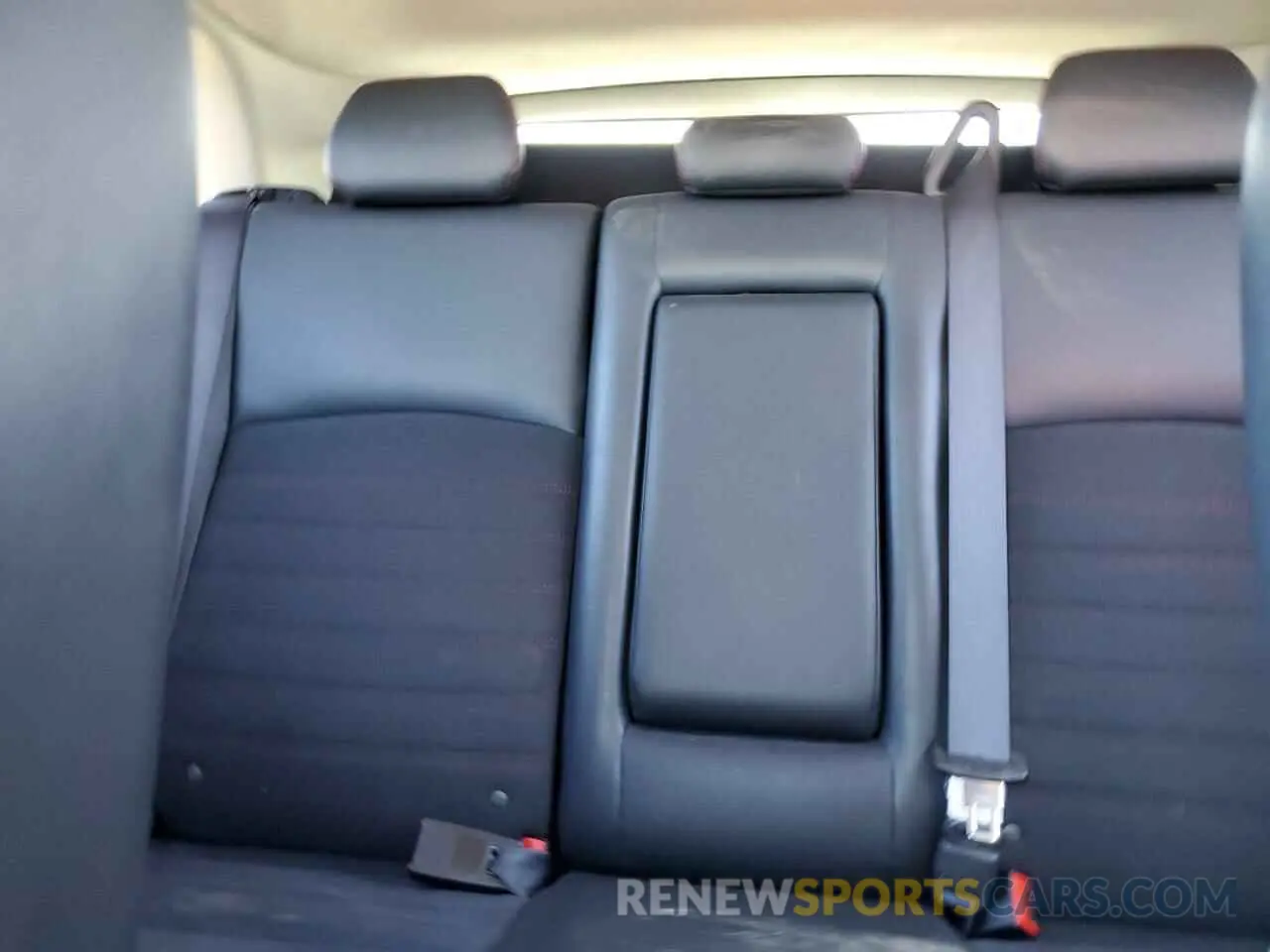 10 fotografías del automóvil dañado JA4ARUAU7NU003460 MITSUBISHI OUTLANDER 2022