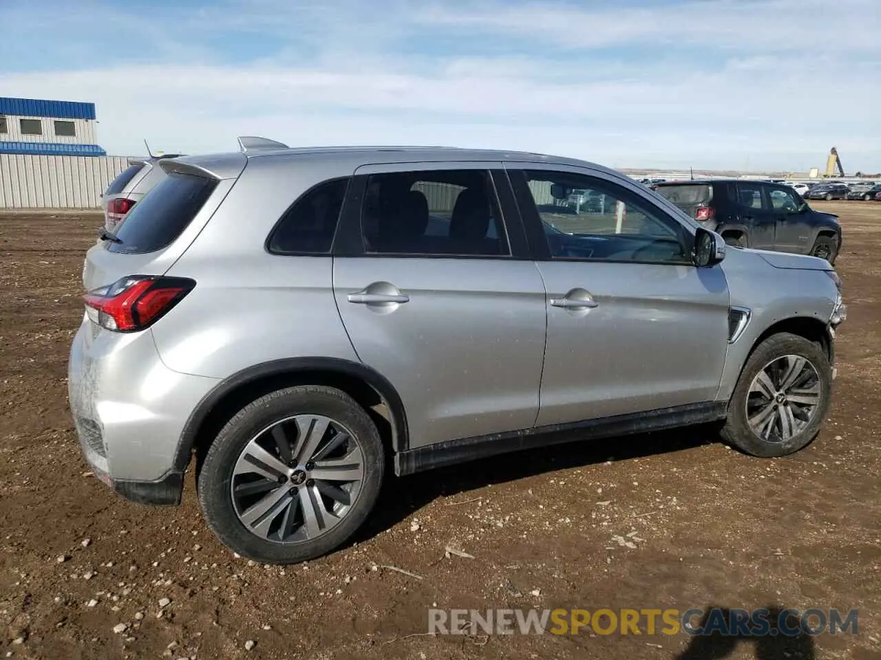 3 fotografías del automóvil dañado JA4ARUAU8NU014354 MITSUBISHI OUTLANDER 2022