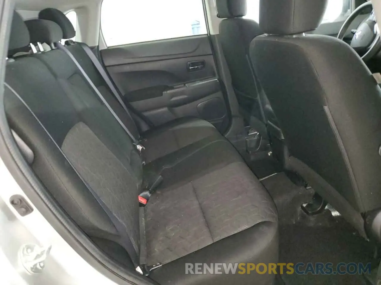 11 fotografías del automóvil dañado JA4ARUAUXNU009592 MITSUBISHI OUTLANDER 2022