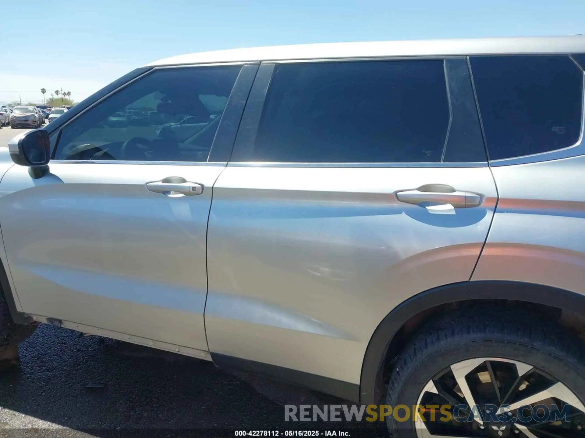 13 fotografías del automóvil dañado JA4J3TA81NZ015802 MITSUBISHI OUTLANDER 2022