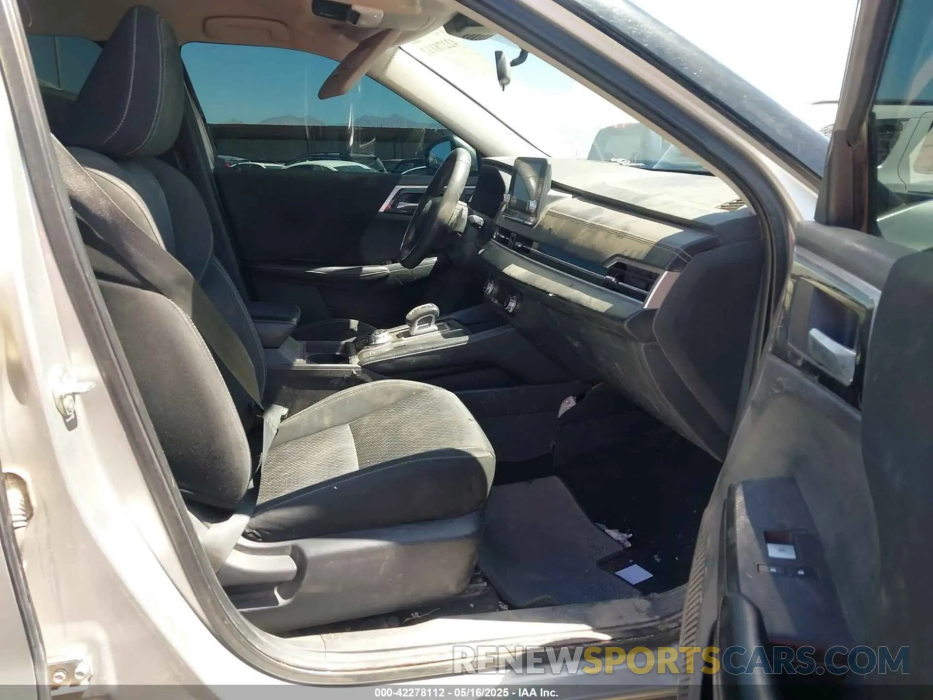 5 fotografías del automóvil dañado JA4J3TA81NZ015802 MITSUBISHI OUTLANDER 2022