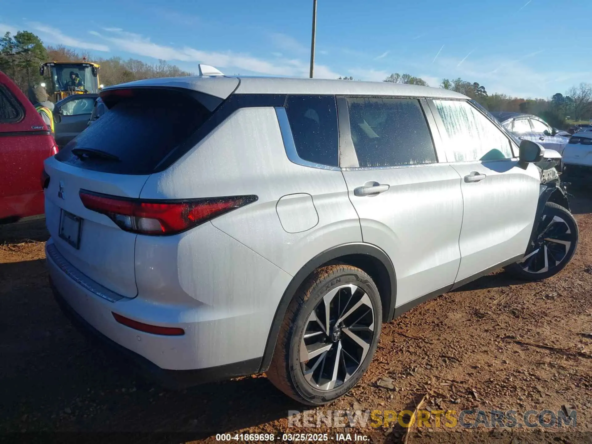 4 fotografías del automóvil dañado JA4J3TA81NZ049481 MITSUBISHI OUTLANDER 2022