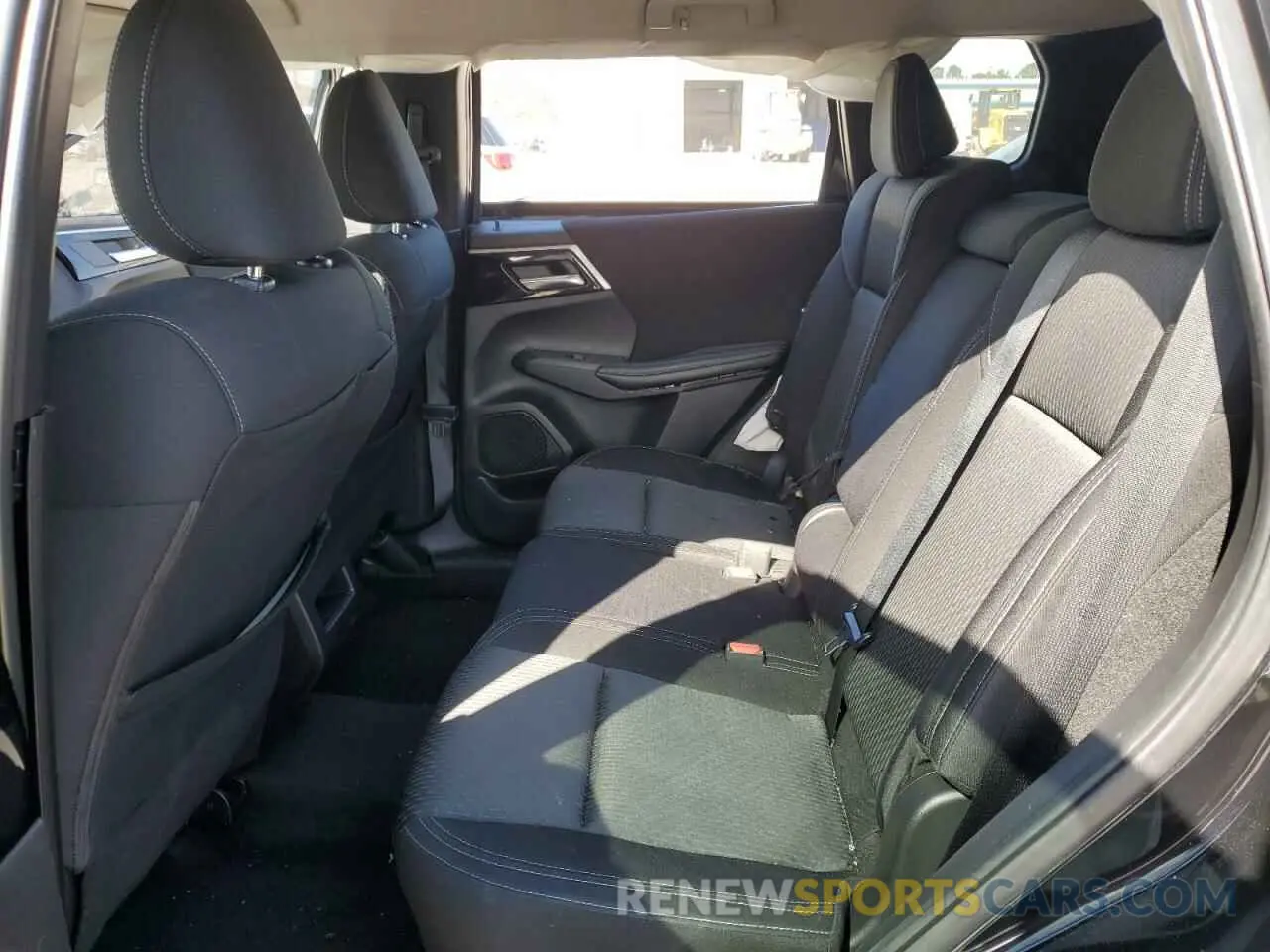 12 fotografías del automóvil dañado JA4J3TA82NZ052826 MITSUBISHI OUTLANDER 2022