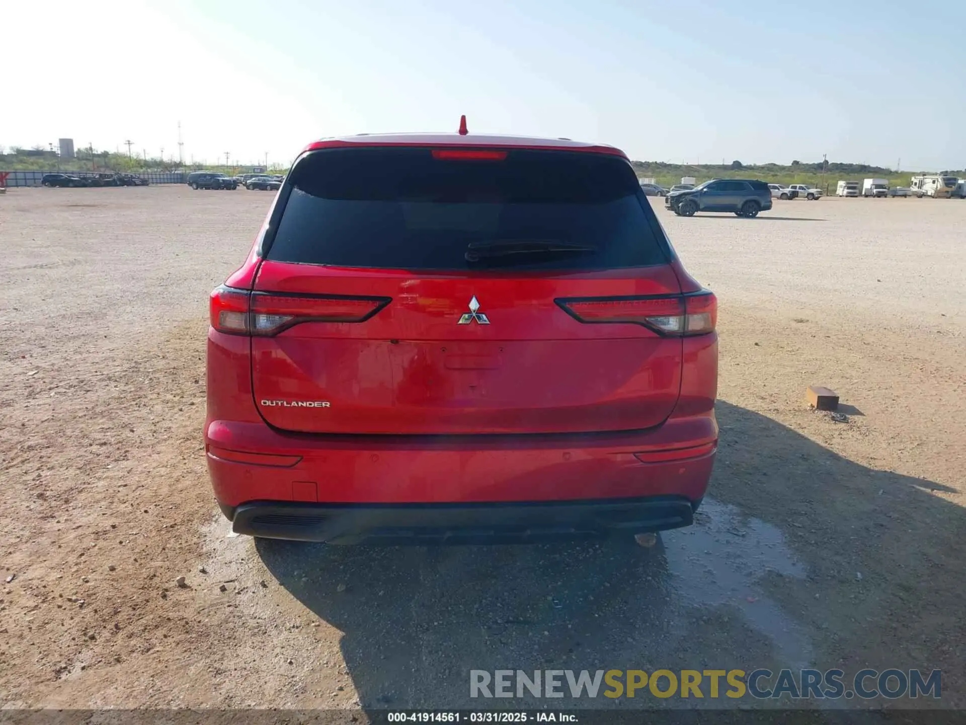 16 fotografías del automóvil dañado JA4J3TA83NZ020421 MITSUBISHI OUTLANDER 2022