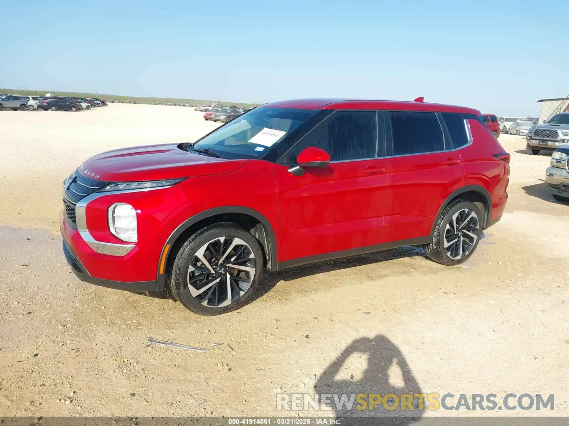 2 fotografías del automóvil dañado JA4J3TA83NZ020421 MITSUBISHI OUTLANDER 2022