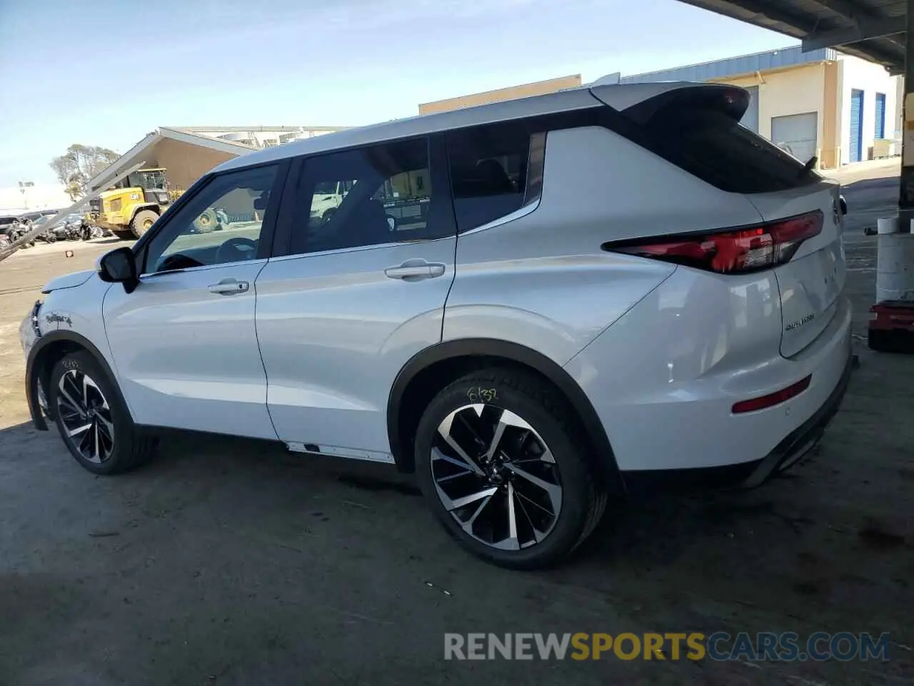 2 fotografías del automóvil dañado JA4J3TA83NZ026123 MITSUBISHI OUTLANDER 2022