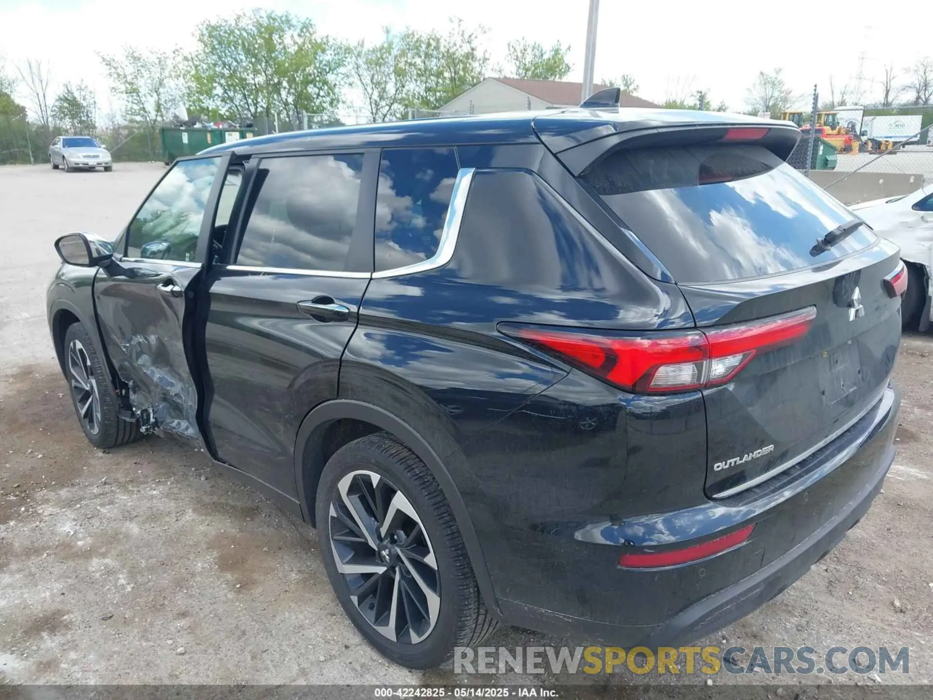 3 fotografías del automóvil dañado JA4J3TA83NZ063656 MITSUBISHI OUTLANDER 2022