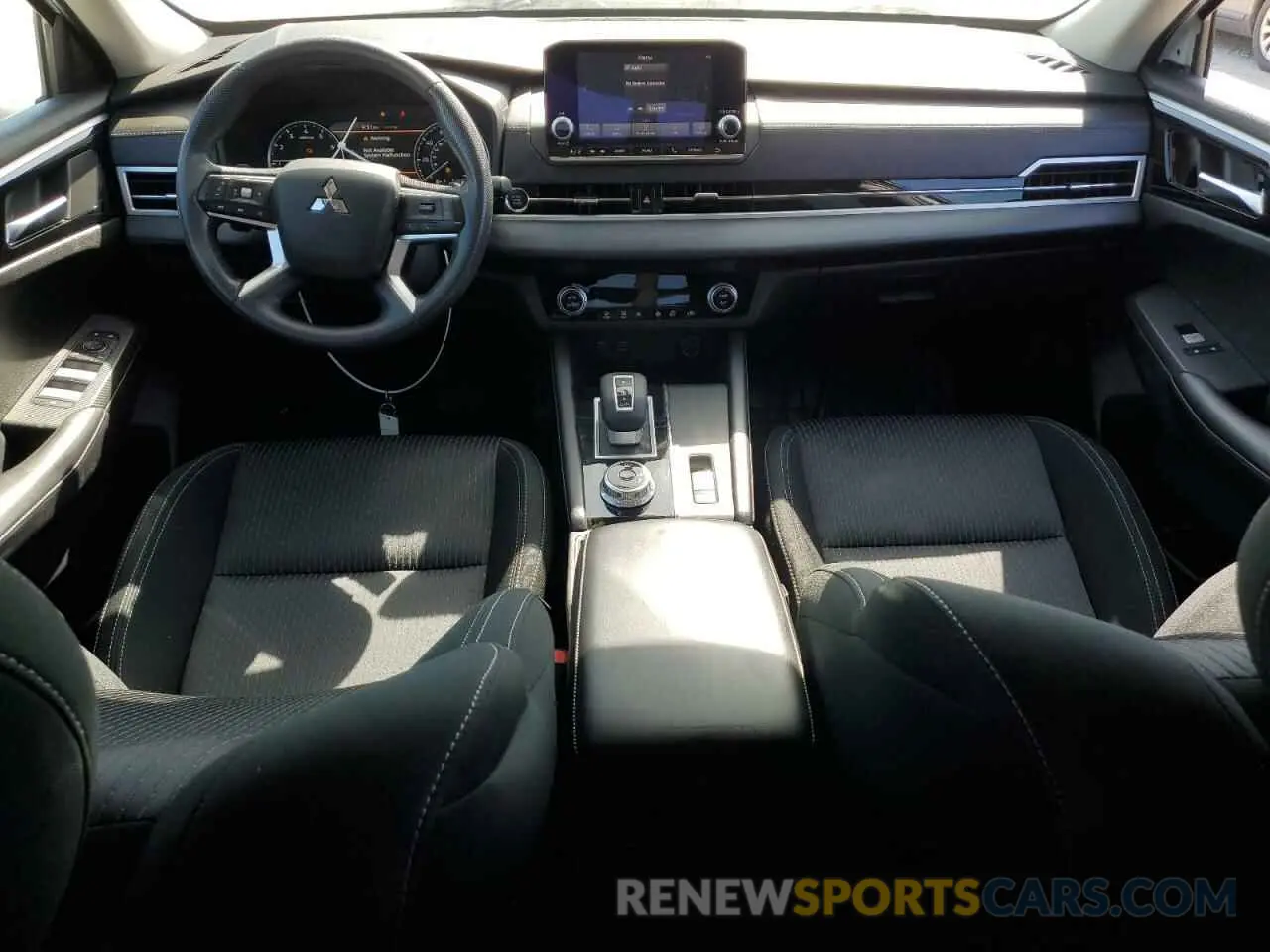 8 fotografías del automóvil dañado JA4J3TA85NZ020372 MITSUBISHI OUTLANDER 2022