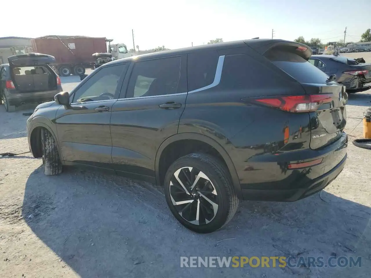 2 fotografías del automóvil dañado JA4J3TA86NZ062789 MITSUBISHI OUTLANDER 2022