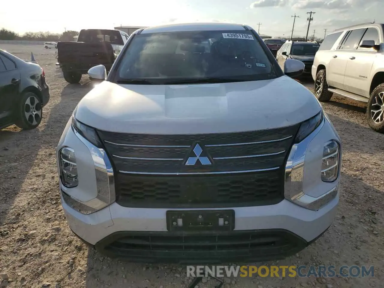 5 fotografías del automóvil dañado JA4J3TA87NZ045712 MITSUBISHI OUTLANDER 2022