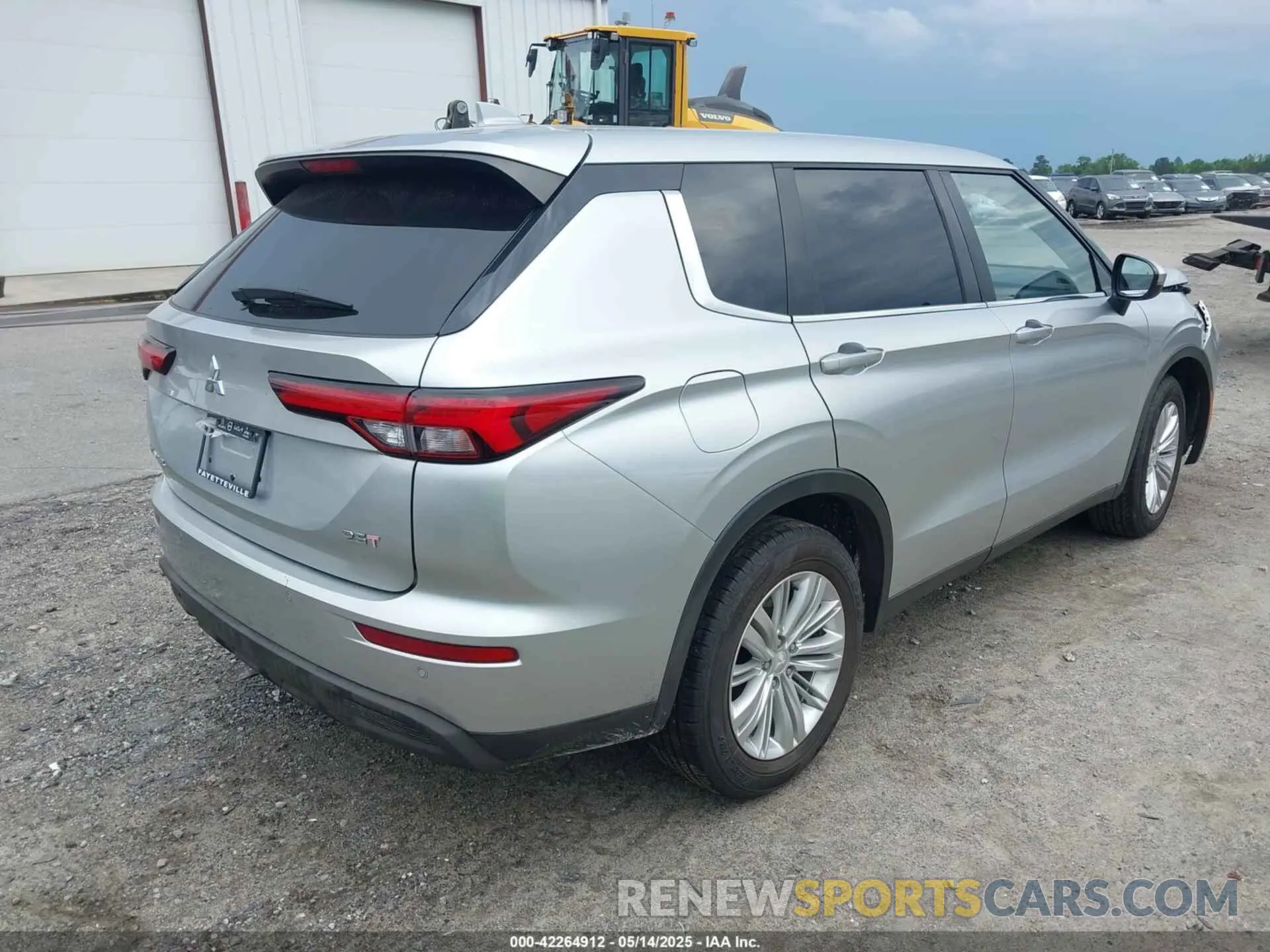 4 fotografías del automóvil dañado JA4J3TA88NZ015201 MITSUBISHI OUTLANDER 2022