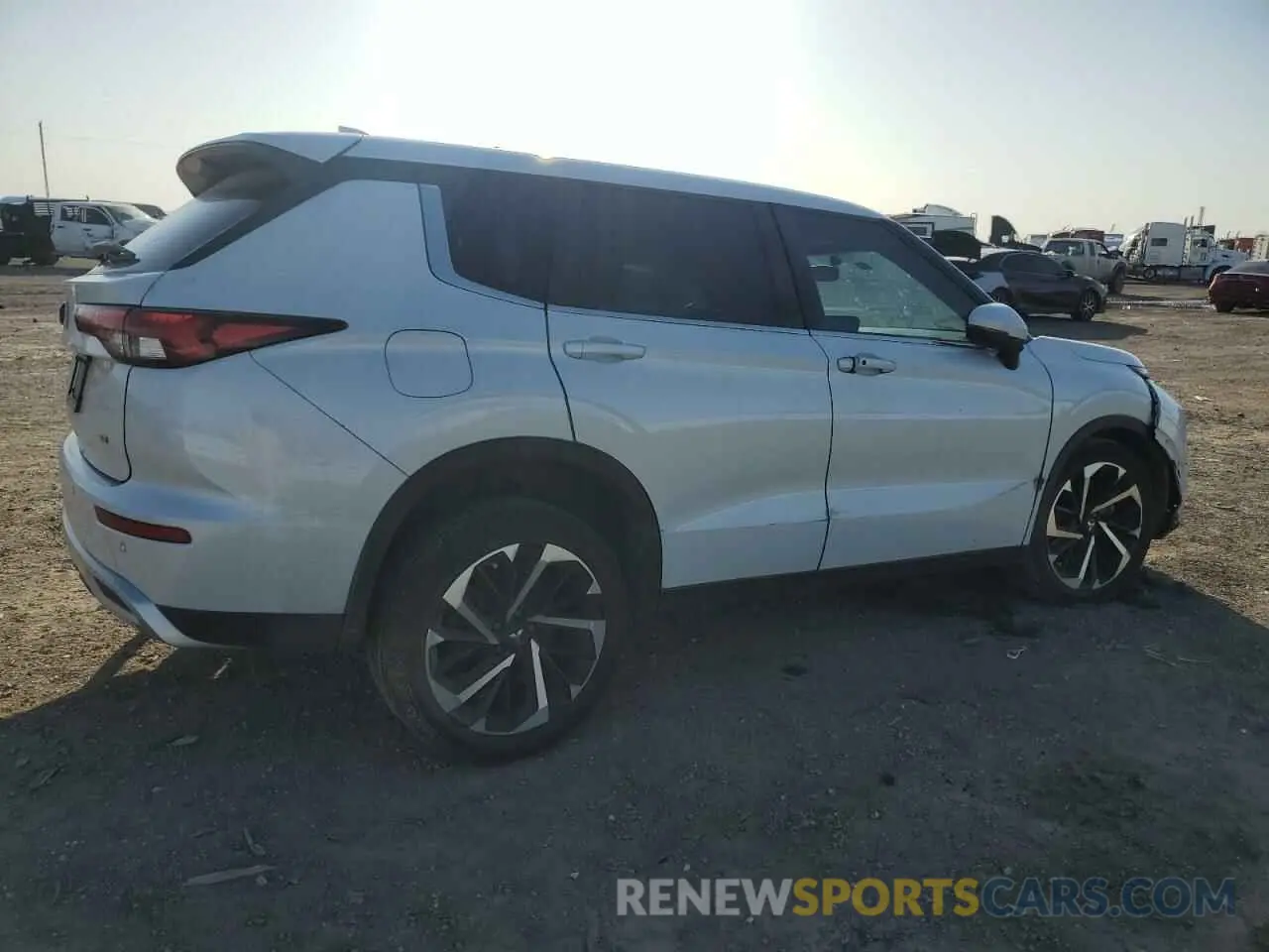 3 fotografías del automóvil dañado JA4J3UA80NZ026246 MITSUBISHI OUTLANDER 2022