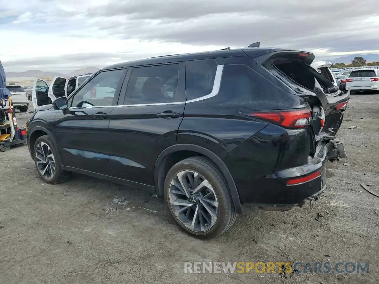 2 fotografías del automóvil dañado JA4J3UA81NZ009584 MITSUBISHI OUTLANDER 2022