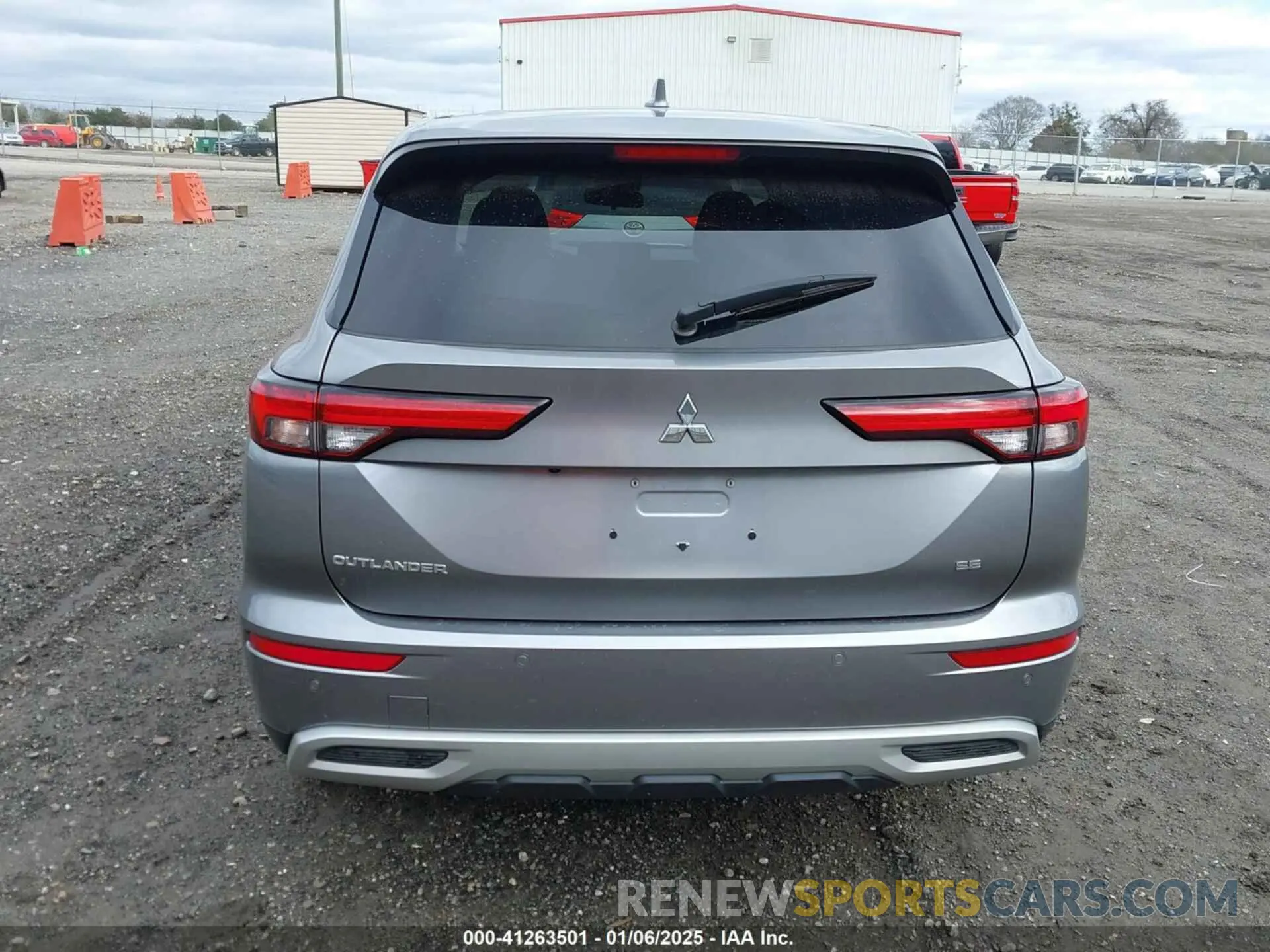 17 fotografías del automóvil dañado JA4J3UA81NZ025543 MITSUBISHI OUTLANDER 2022