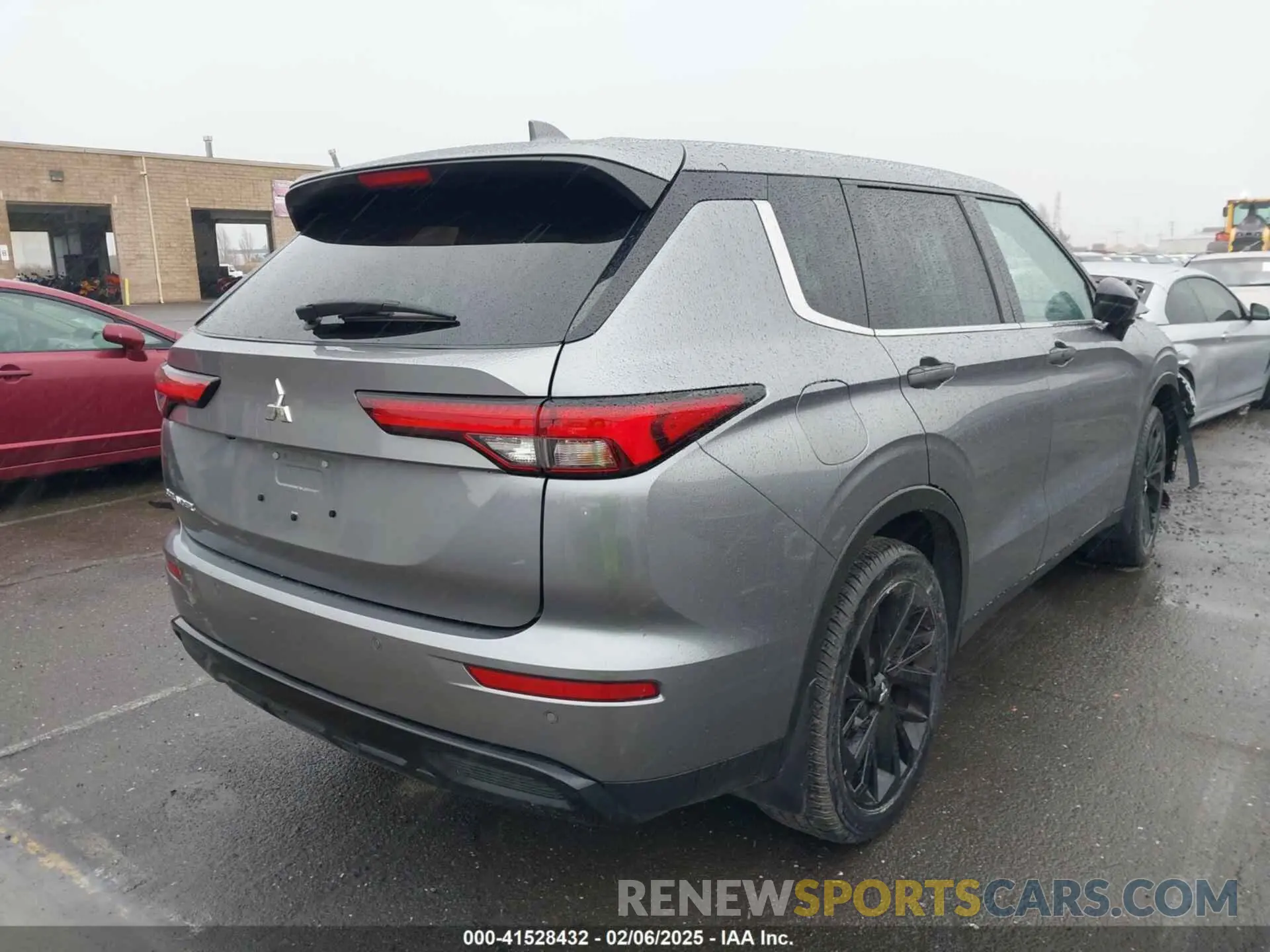4 fotografías del automóvil dañado JA4J3UA81NZ090912 MITSUBISHI OUTLANDER 2022