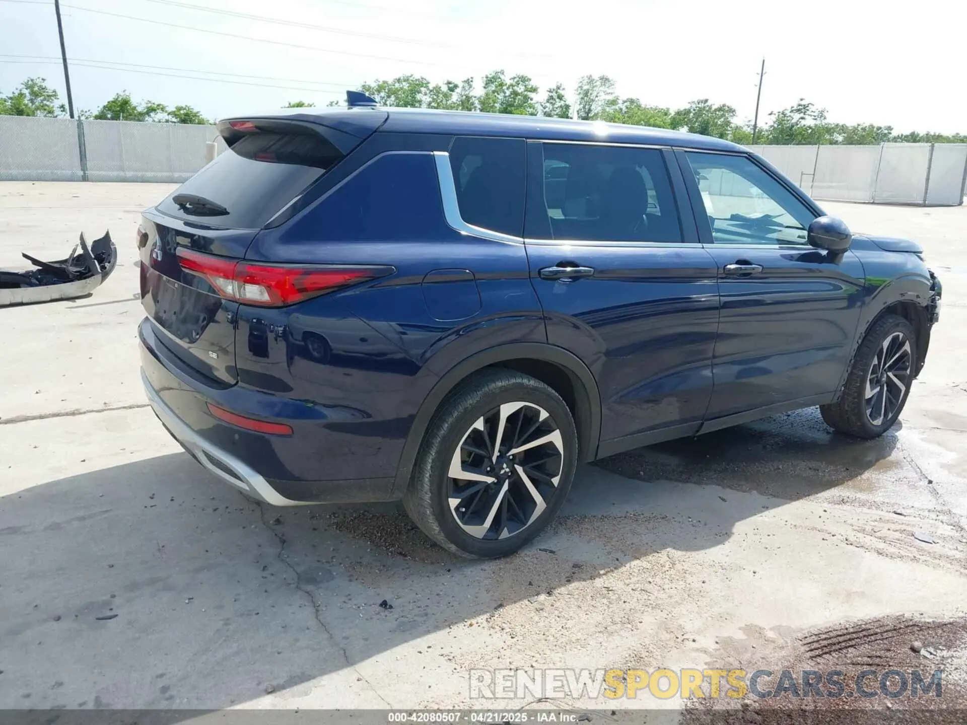 4 fotografías del automóvil dañado JA4J3UA82NZ089574 MITSUBISHI OUTLANDER 2022