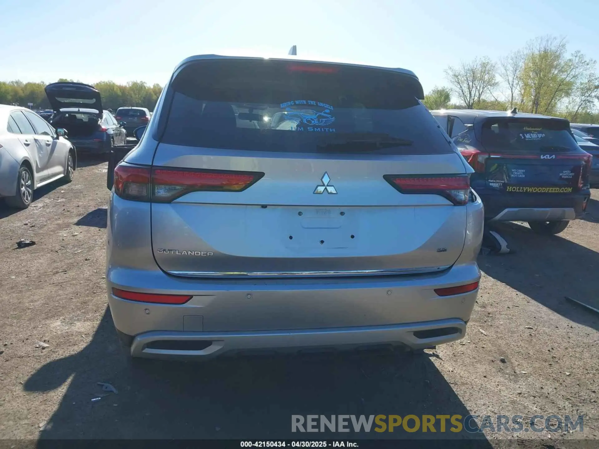 17 fotografías del automóvil dañado JA4J3UA83NZ027438 MITSUBISHI OUTLANDER 2022