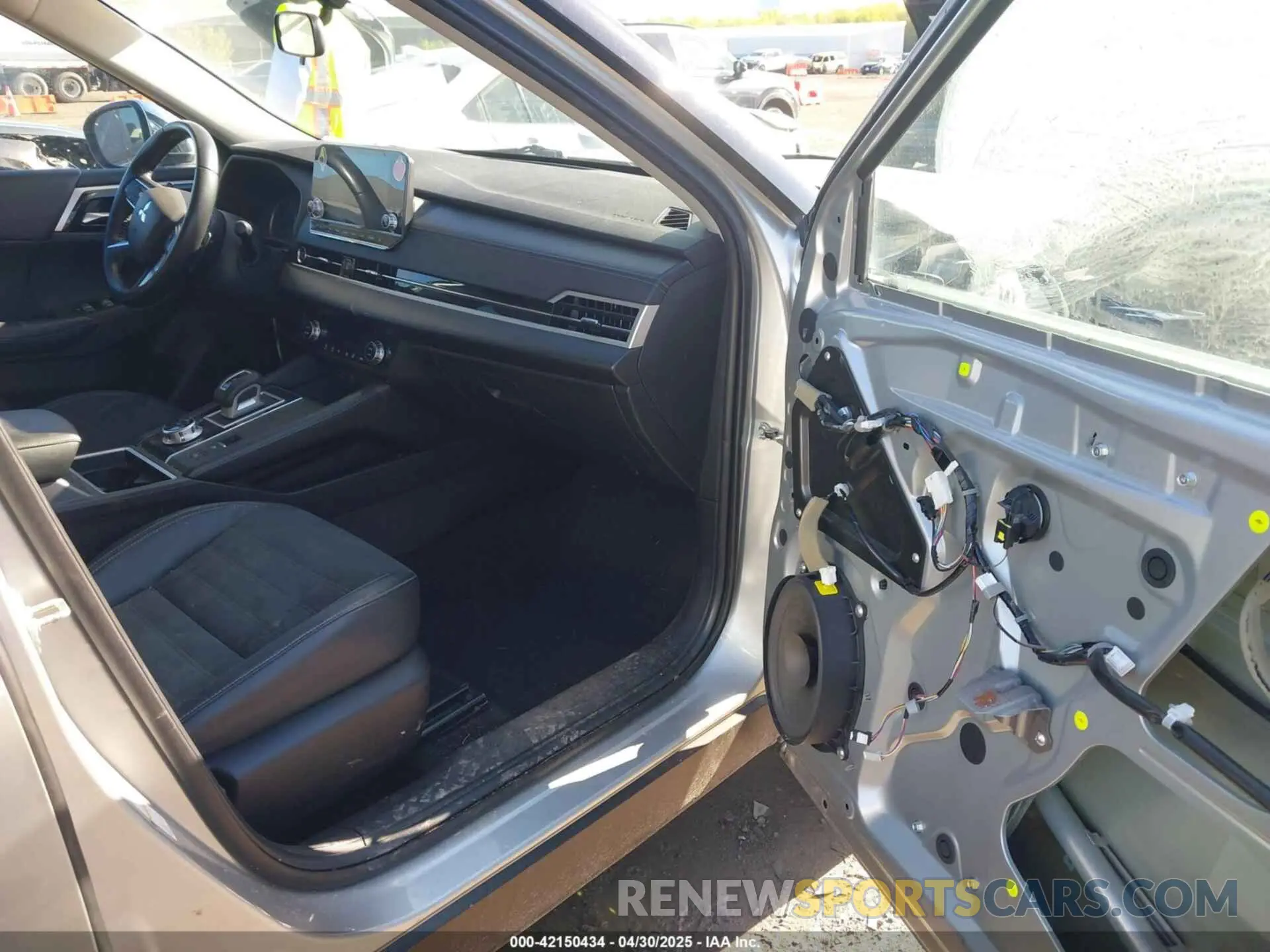 5 fotografías del automóvil dañado JA4J3UA83NZ027438 MITSUBISHI OUTLANDER 2022