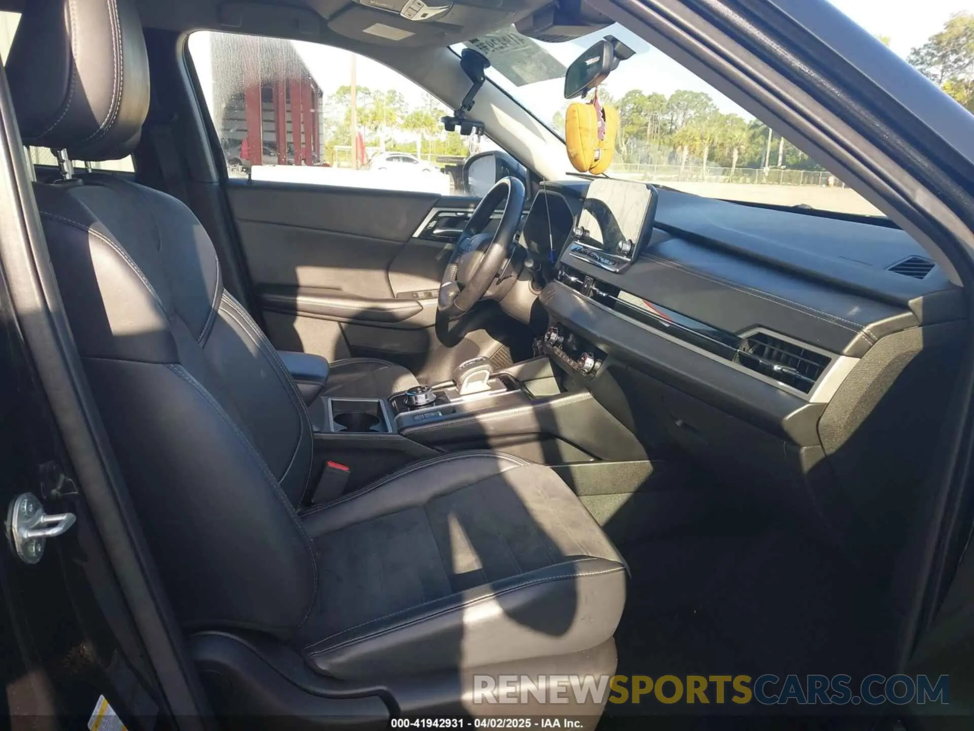 5 fotografías del automóvil dañado JA4J3UA86NZ018099 MITSUBISHI OUTLANDER 2022