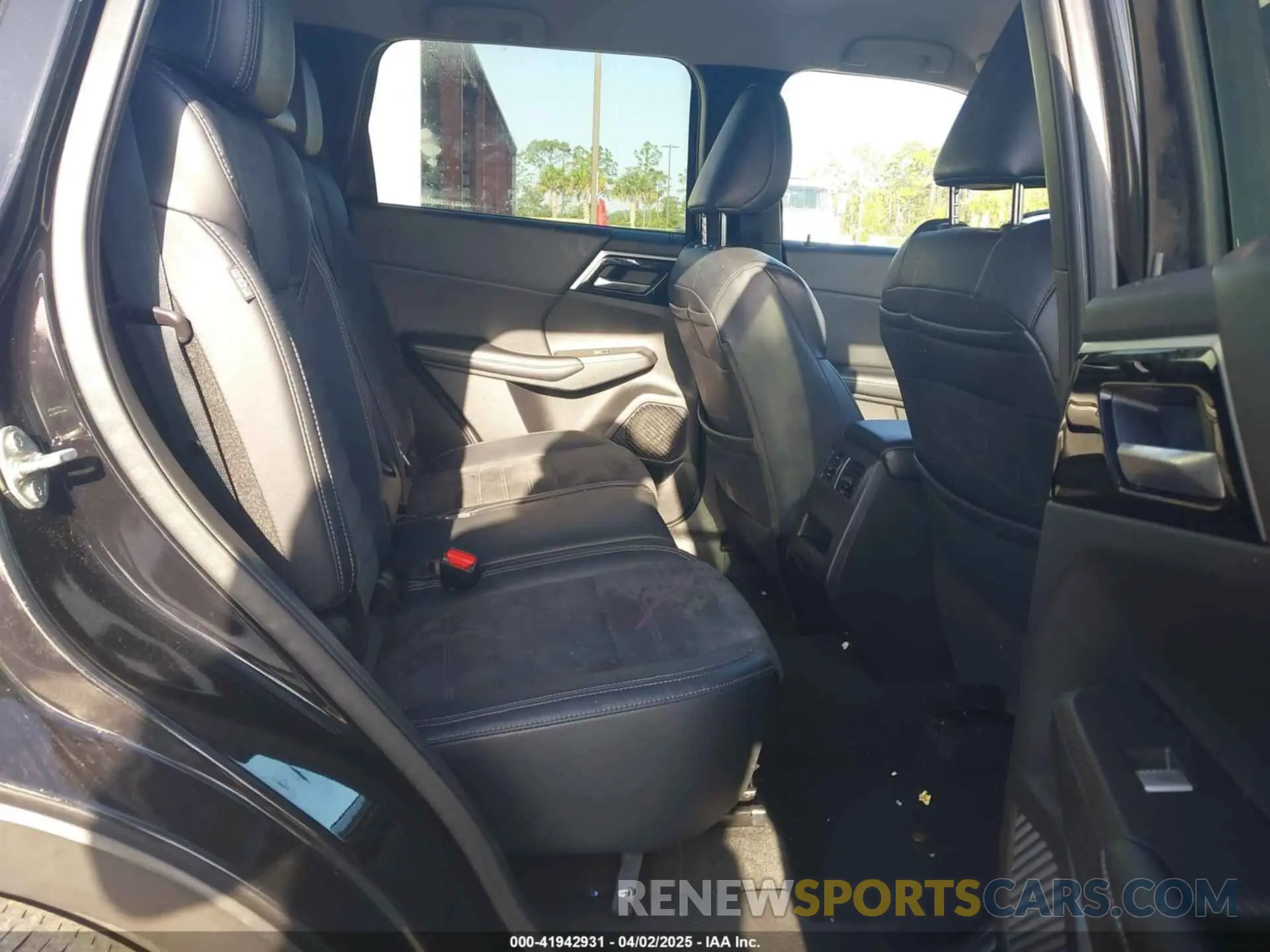 8 fotografías del automóvil dañado JA4J3UA86NZ018099 MITSUBISHI OUTLANDER 2022