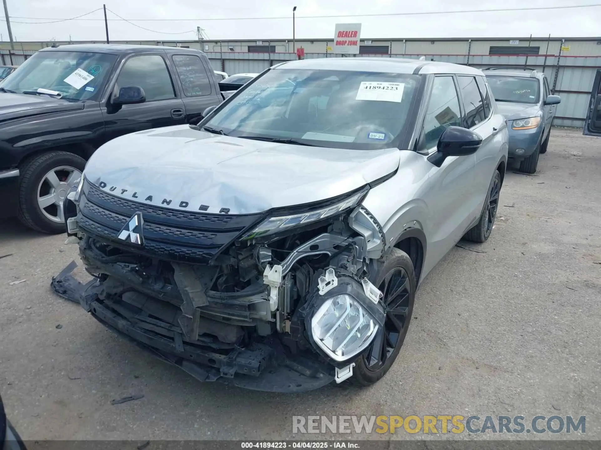 2 fotografías del automóvil dañado JA4J3UA87NZ073919 MITSUBISHI OUTLANDER 2022