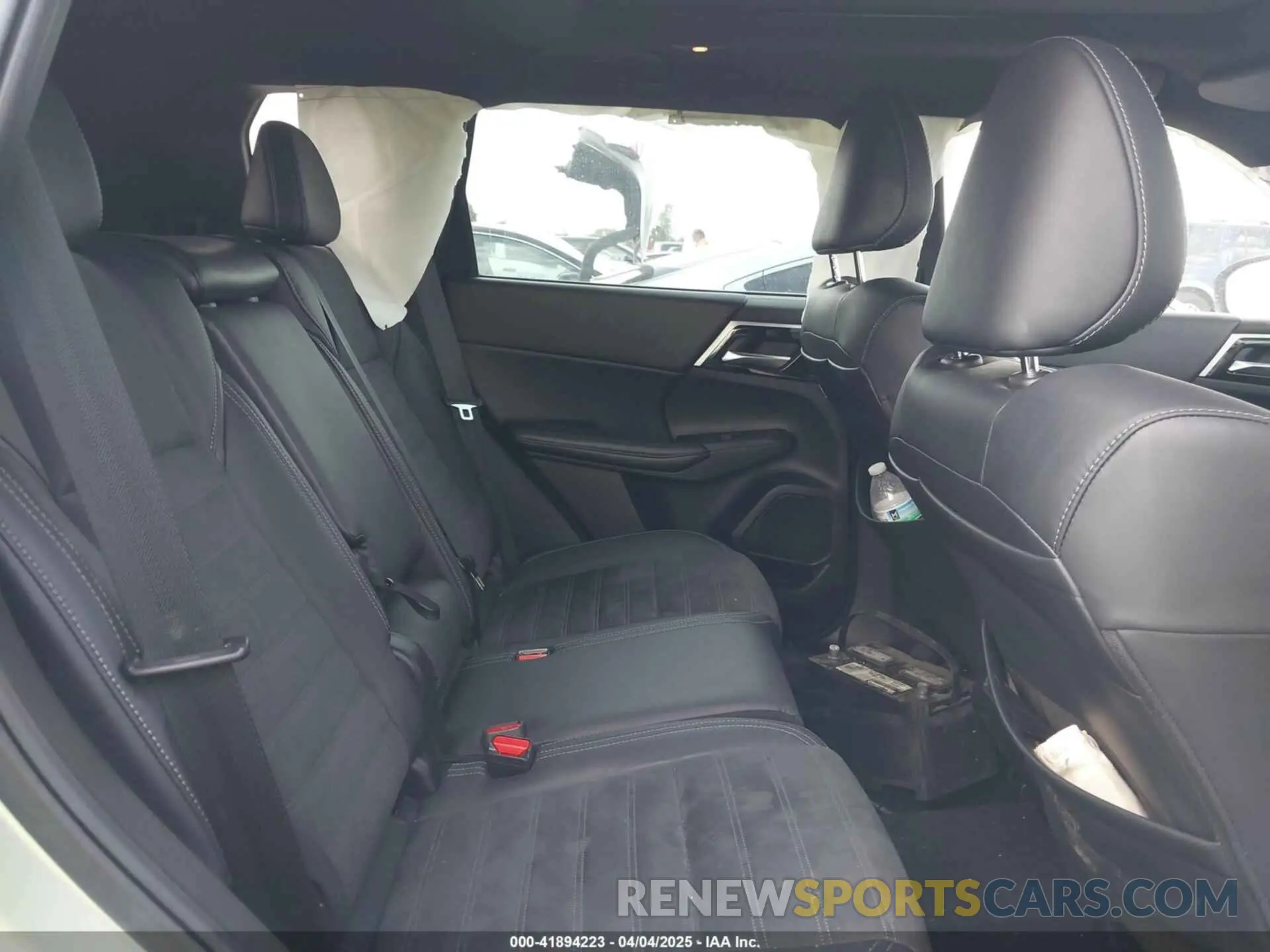 8 fotografías del automóvil dañado JA4J3UA87NZ073919 MITSUBISHI OUTLANDER 2022