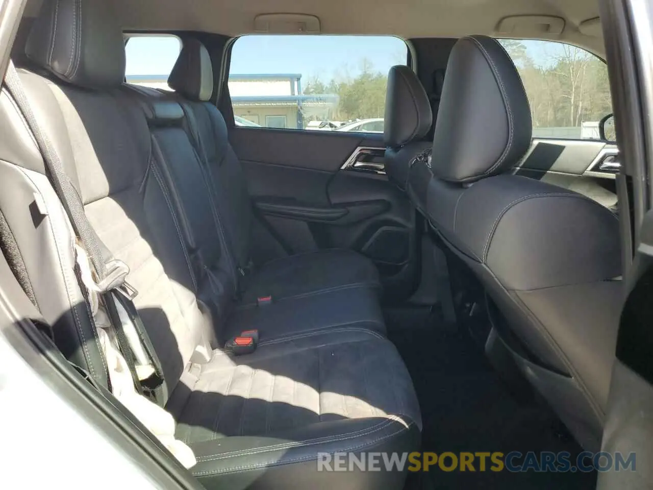 11 fotografías del automóvil dañado JA4J3UA88NZ068468 MITSUBISHI OUTLANDER 2022